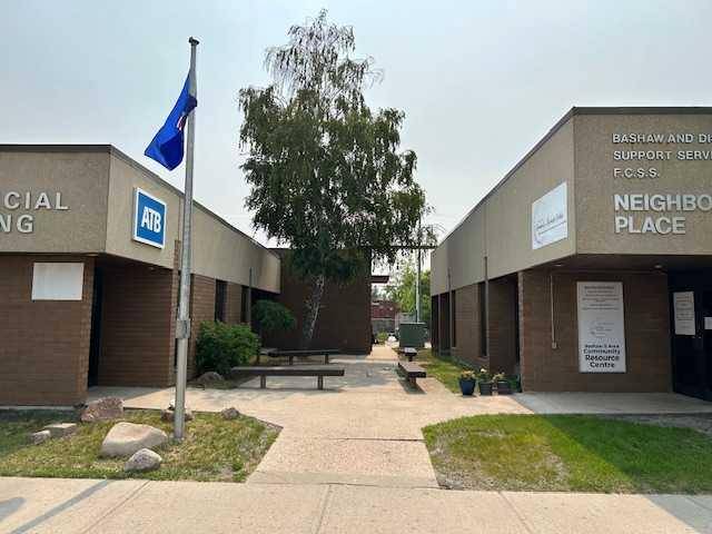 4915 50, Bashaw, AB T0B 0H0