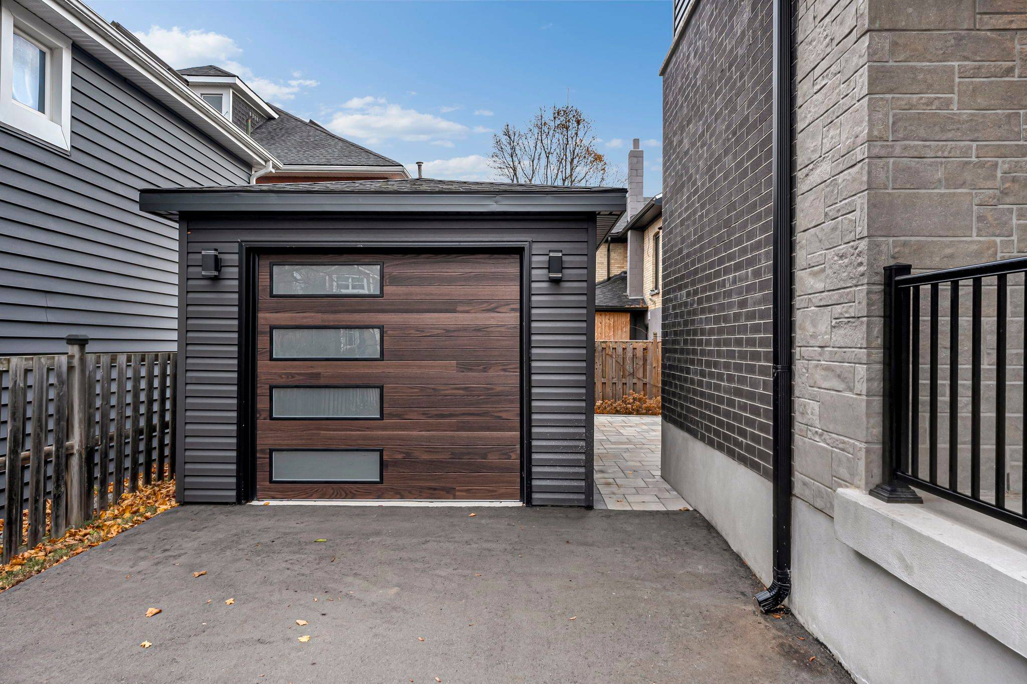 Guelph, ON N1H 2G8,28 Norwich ST W