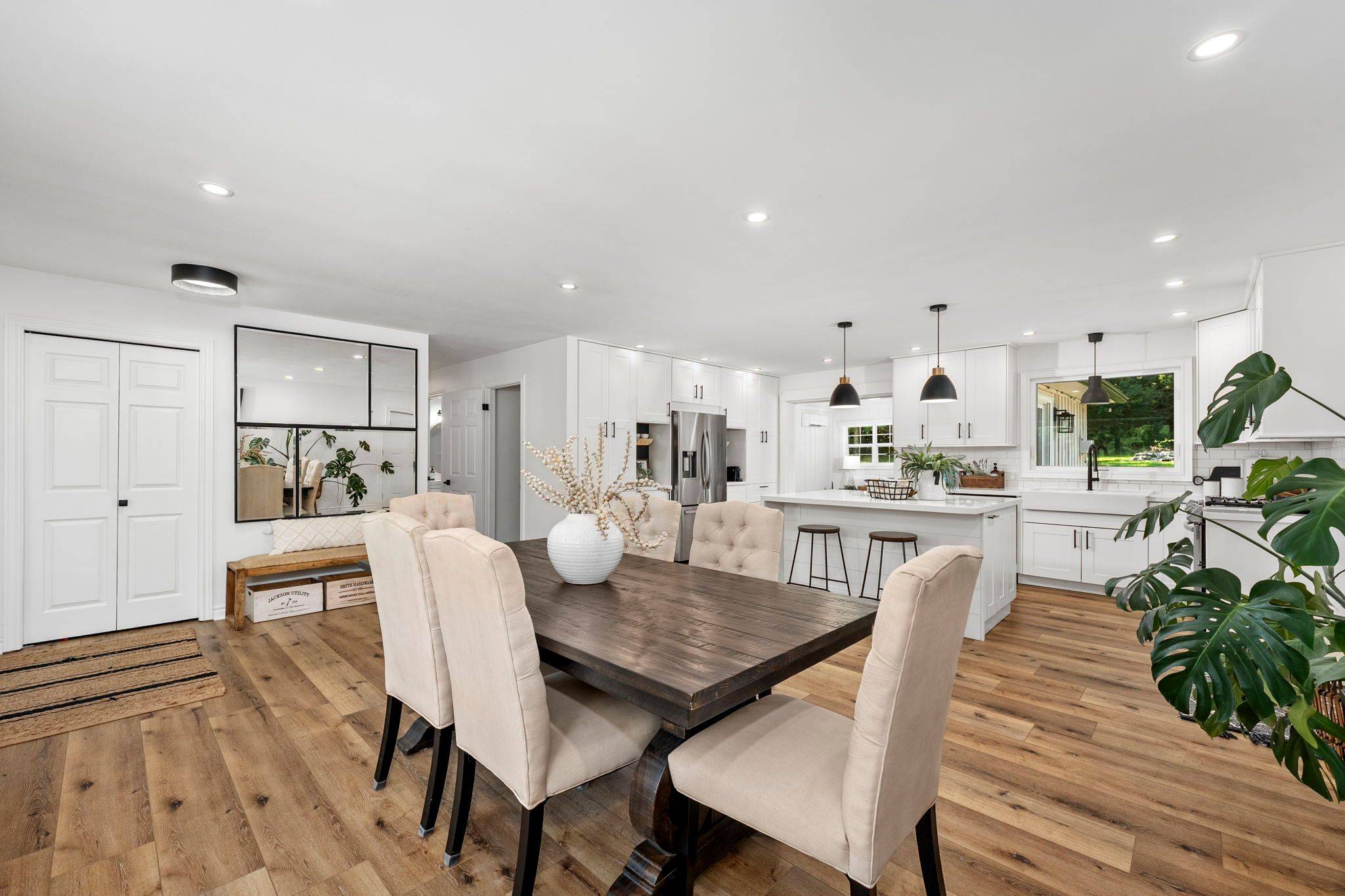 Kawartha Lakes, ON K0M 2C0,14 Muskie DR