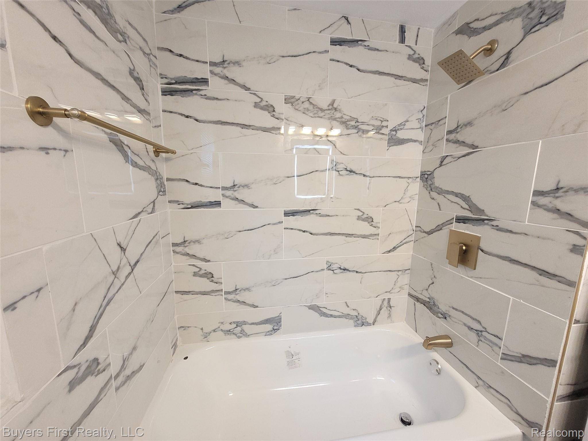 Dearborn Heights, MI 48125,25873 Pennie ST