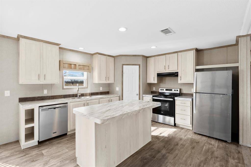 Commerce, TX 75428,4932 County Road 4502