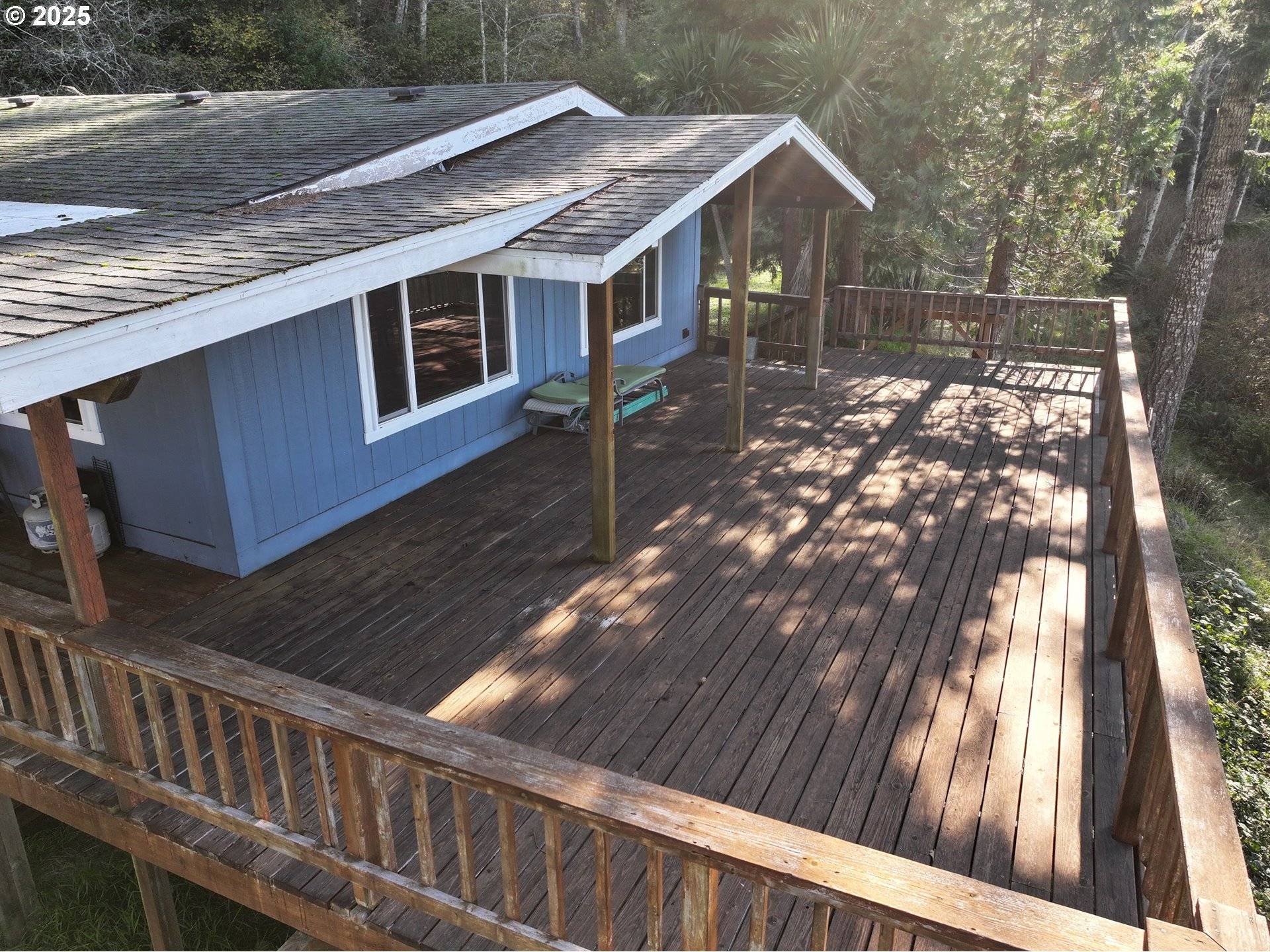 Brookings, OR 97415,17360 MOUNTAIN DR