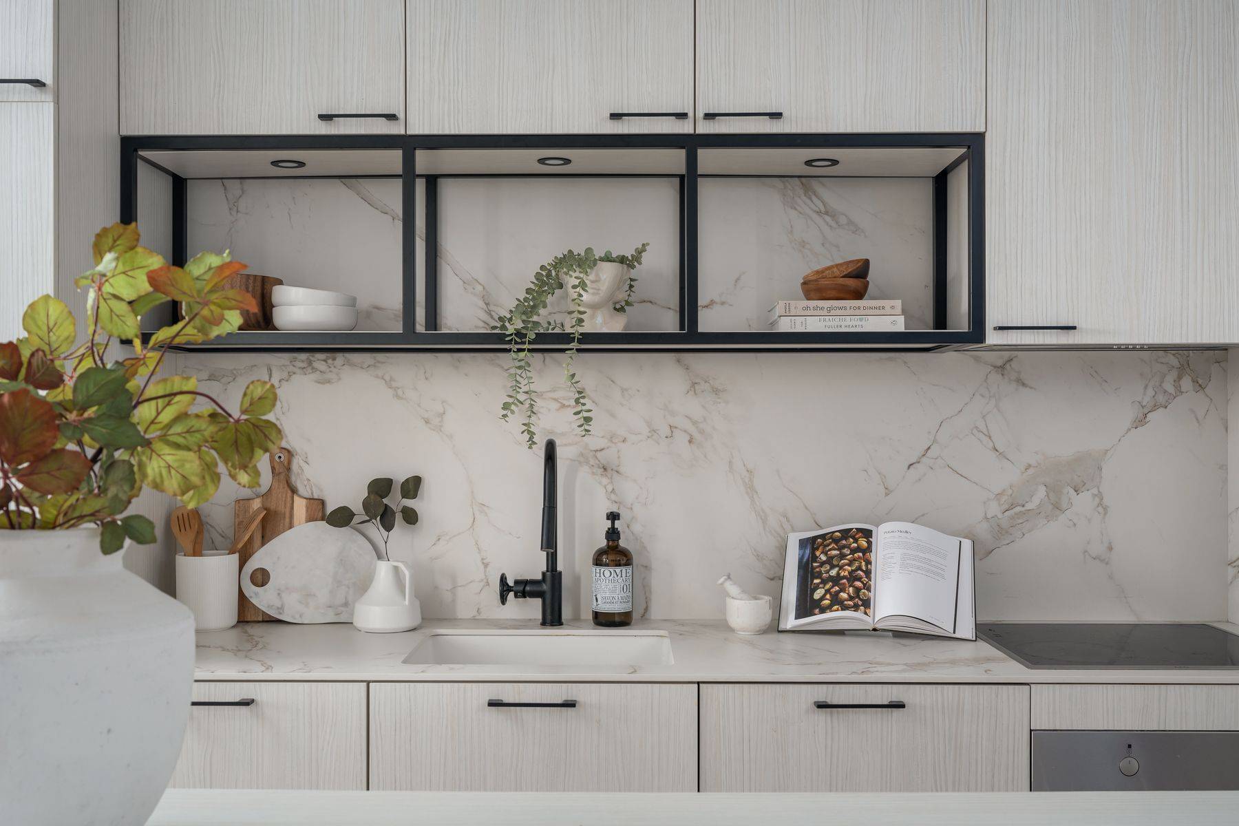 Toronto C01, ON M5V 0P4,505 Richmond ST W #414