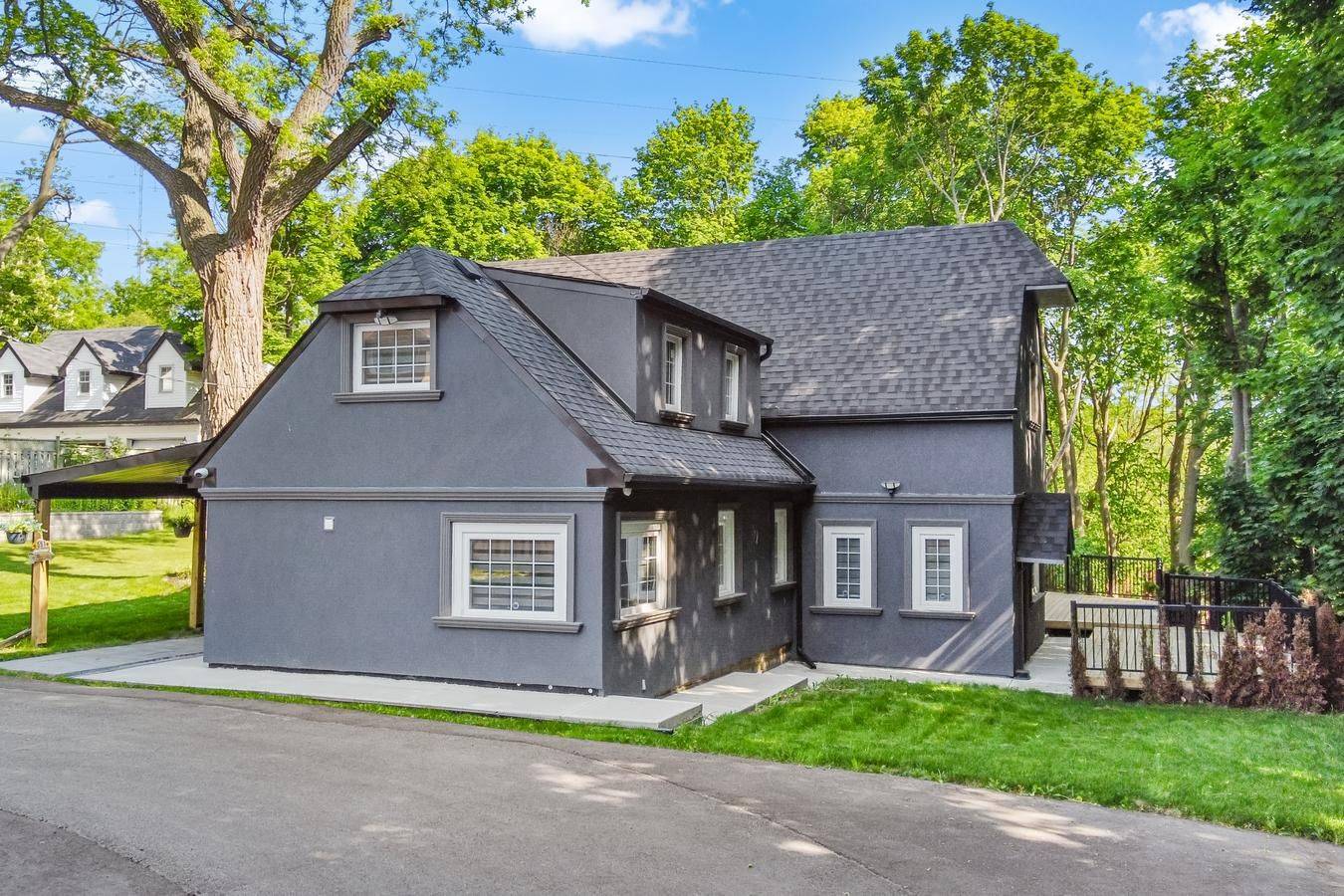 Toronto E09, ON M1E 4S7,551 Military TRL