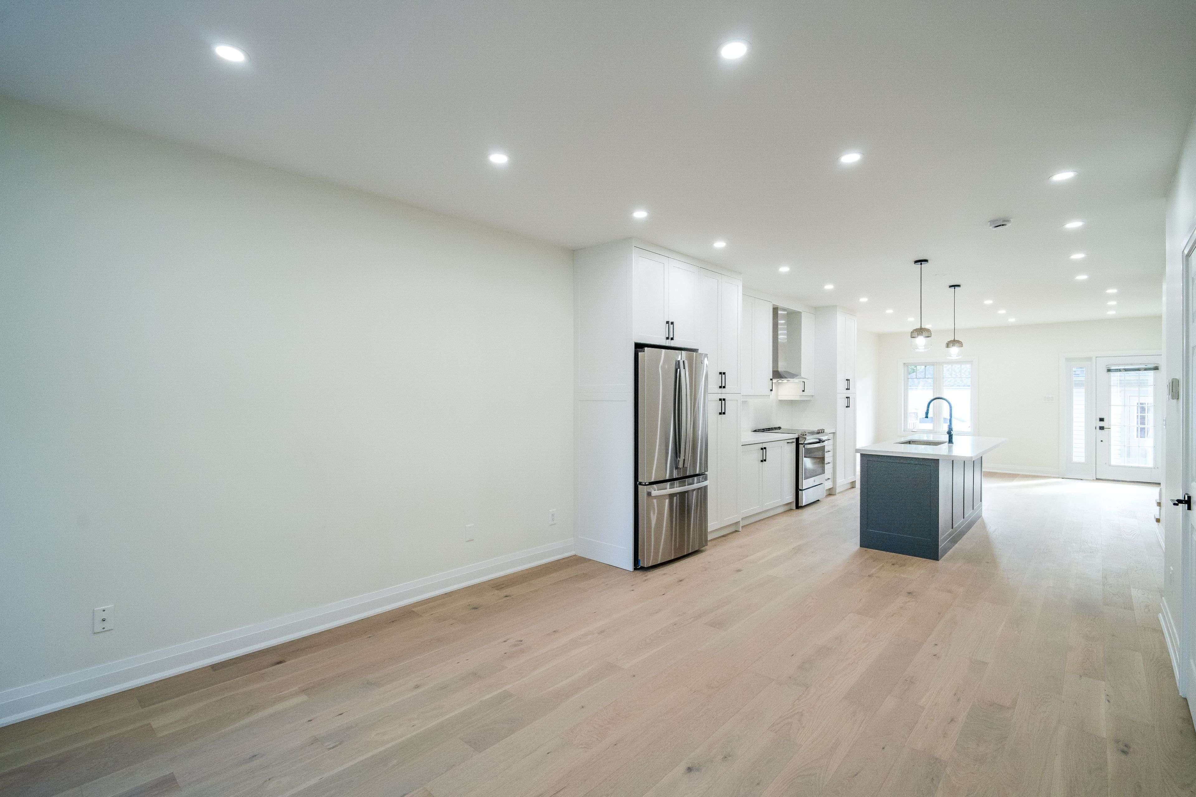 Markham, ON L6B 1B5,22 MILROY LN