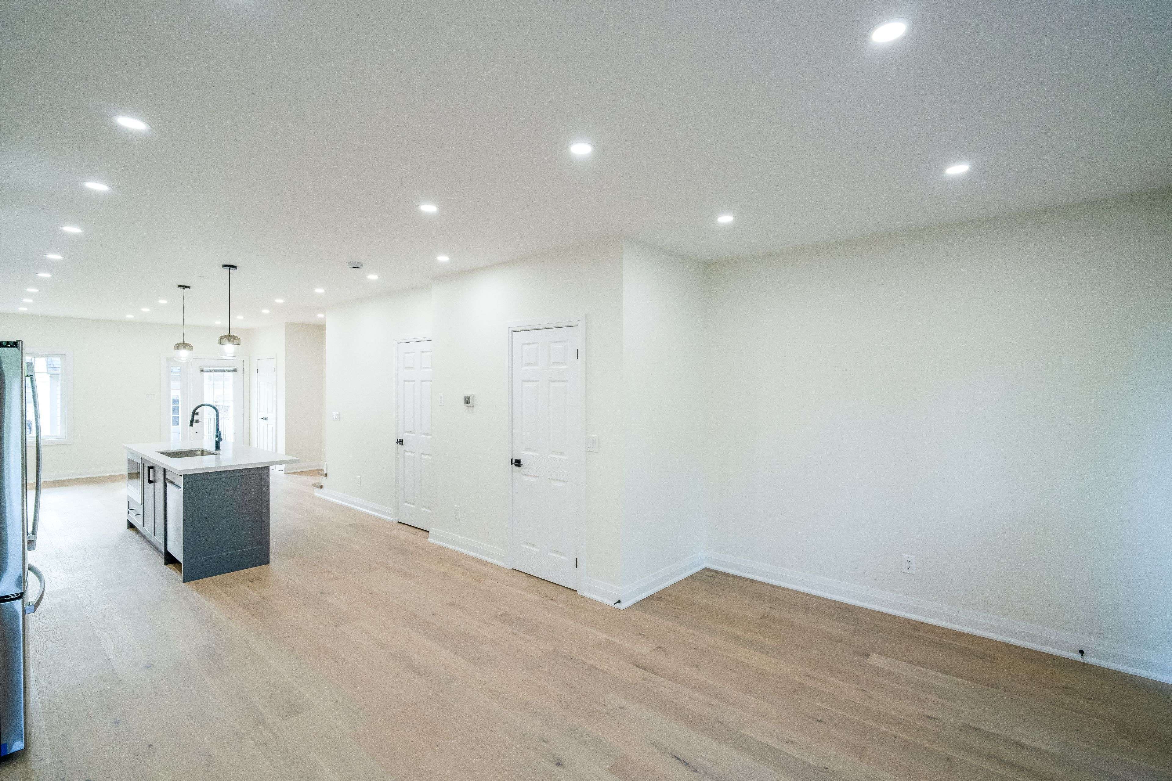 Markham, ON L6B 1B5,22 MILROY LN