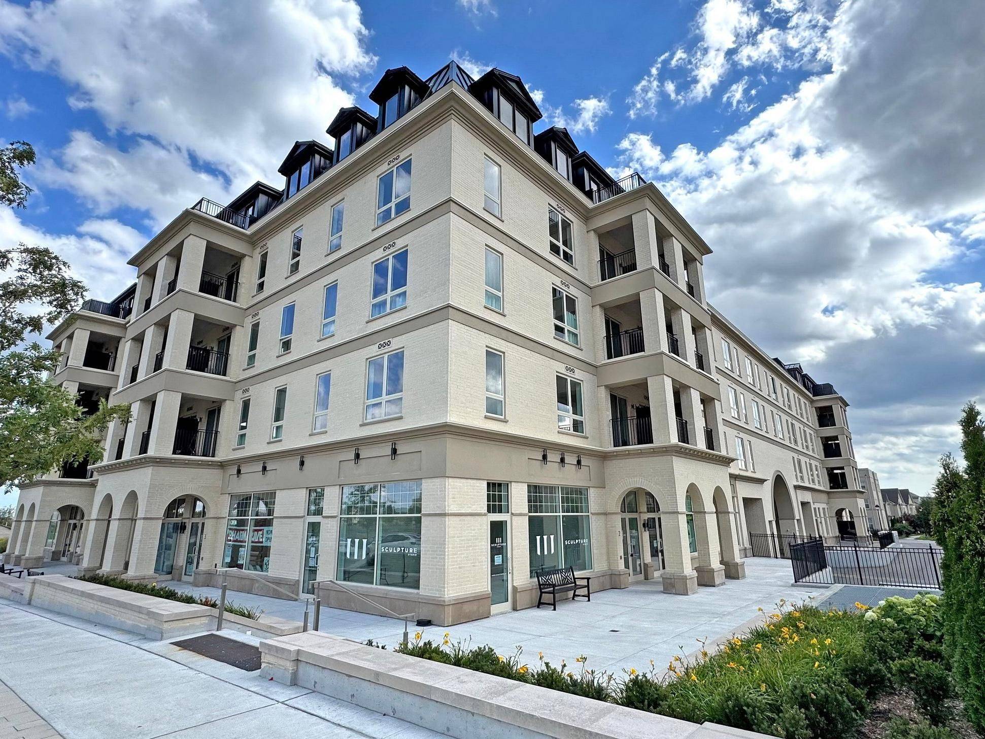 Markham, ON L6C 3L8,101 Cathedral High ST #337