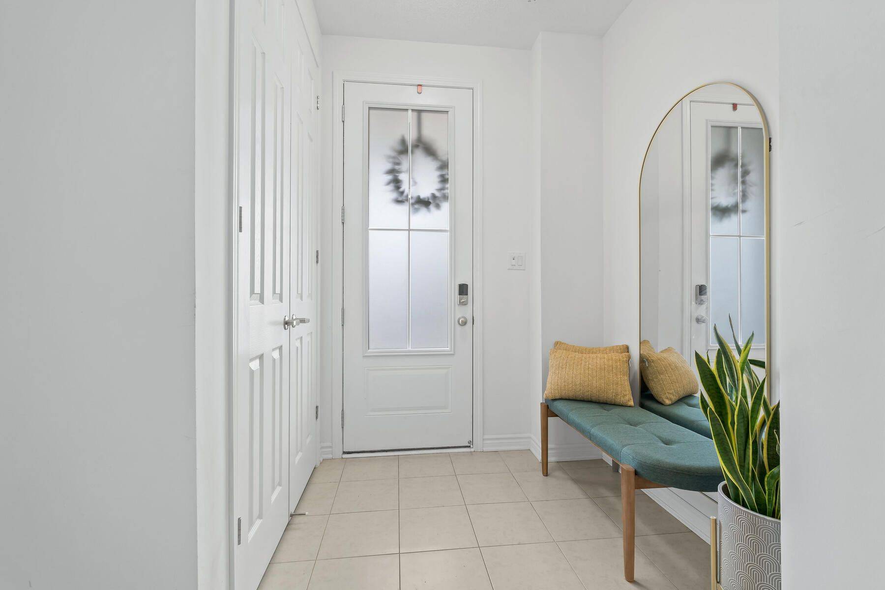 Milton, ON L9E 2A9,1254 Havelock GDNS