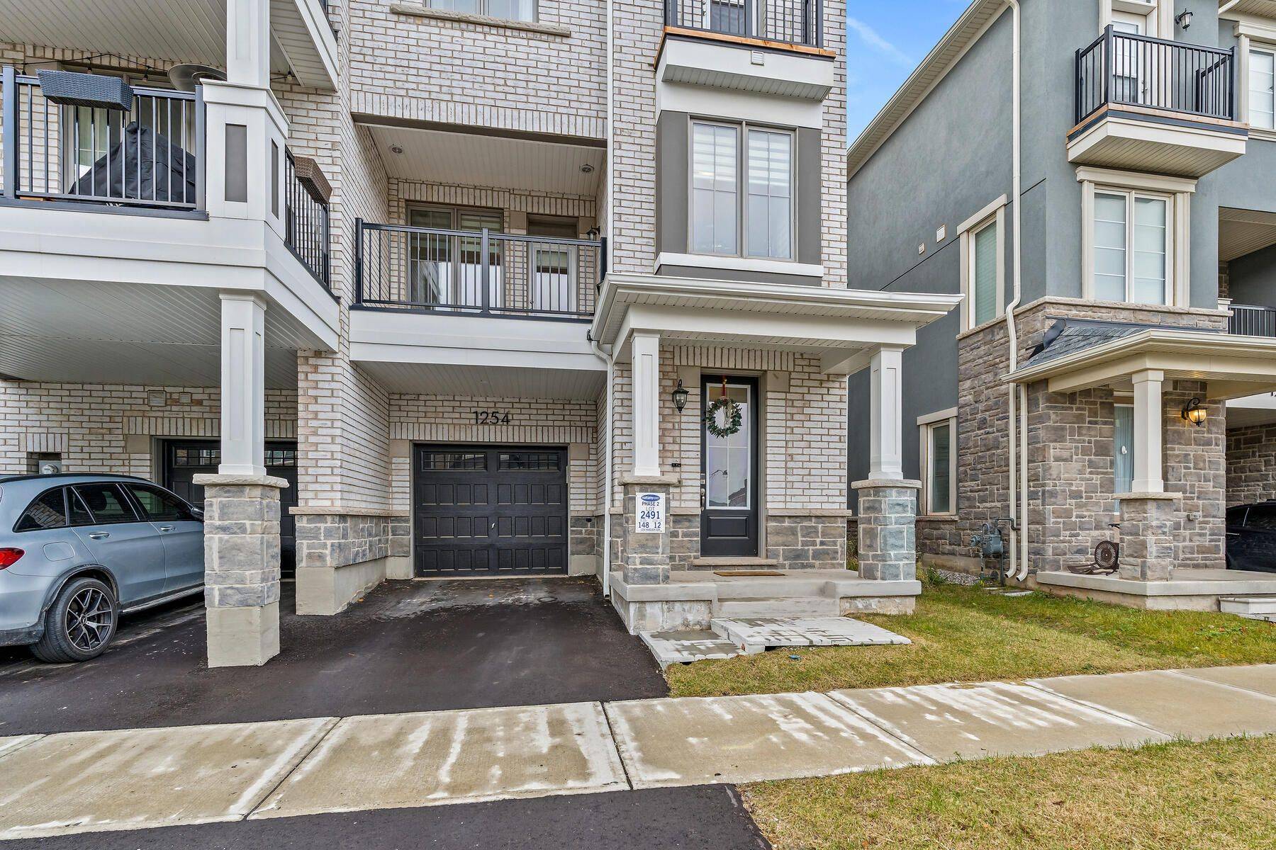 Milton, ON L9E 2A9,1254 Havelock GDNS