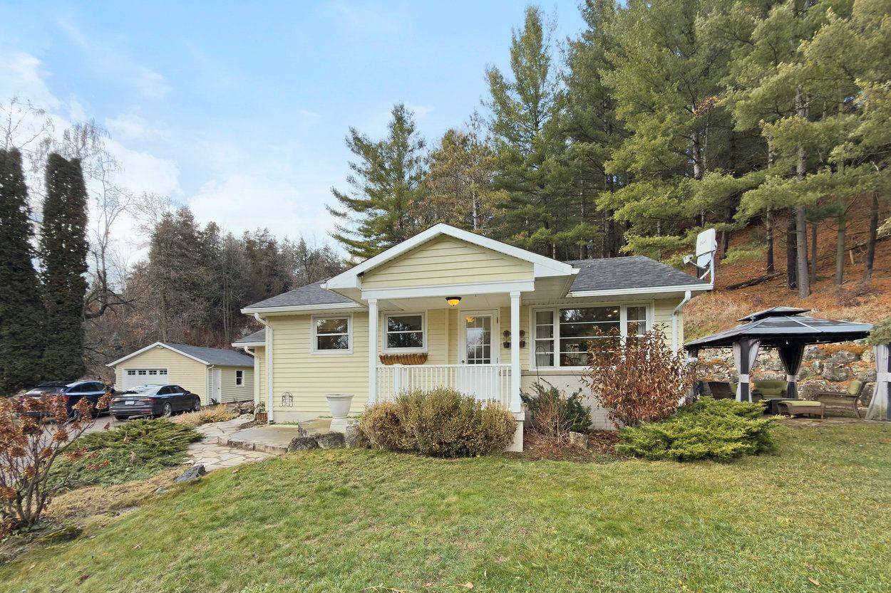 Mono, ON L9W 6H5,994290 Mono Adjala Townline