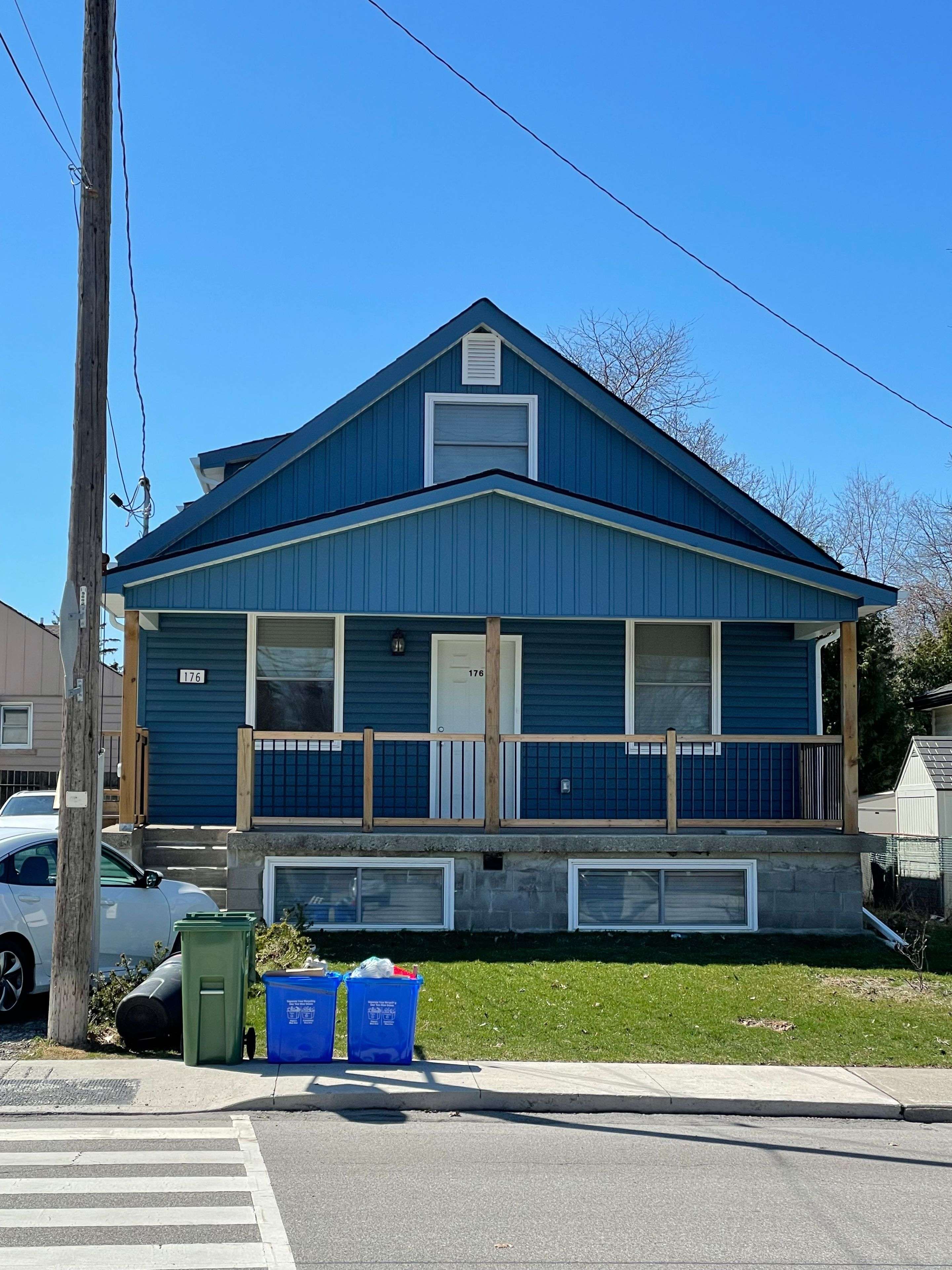 Hamilton, ON L9A 1K3,176 Queensdale AVE #Lower