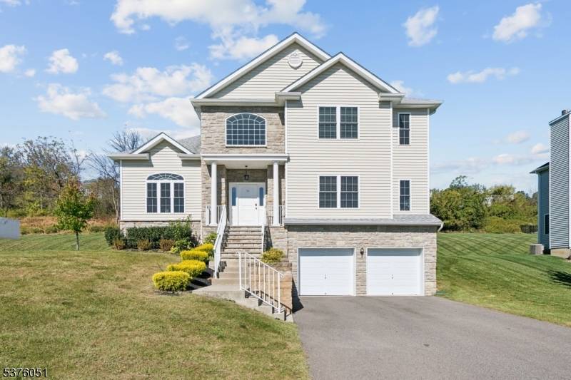 Lopatcong Twp., NJ 08865,16 Jacob Way