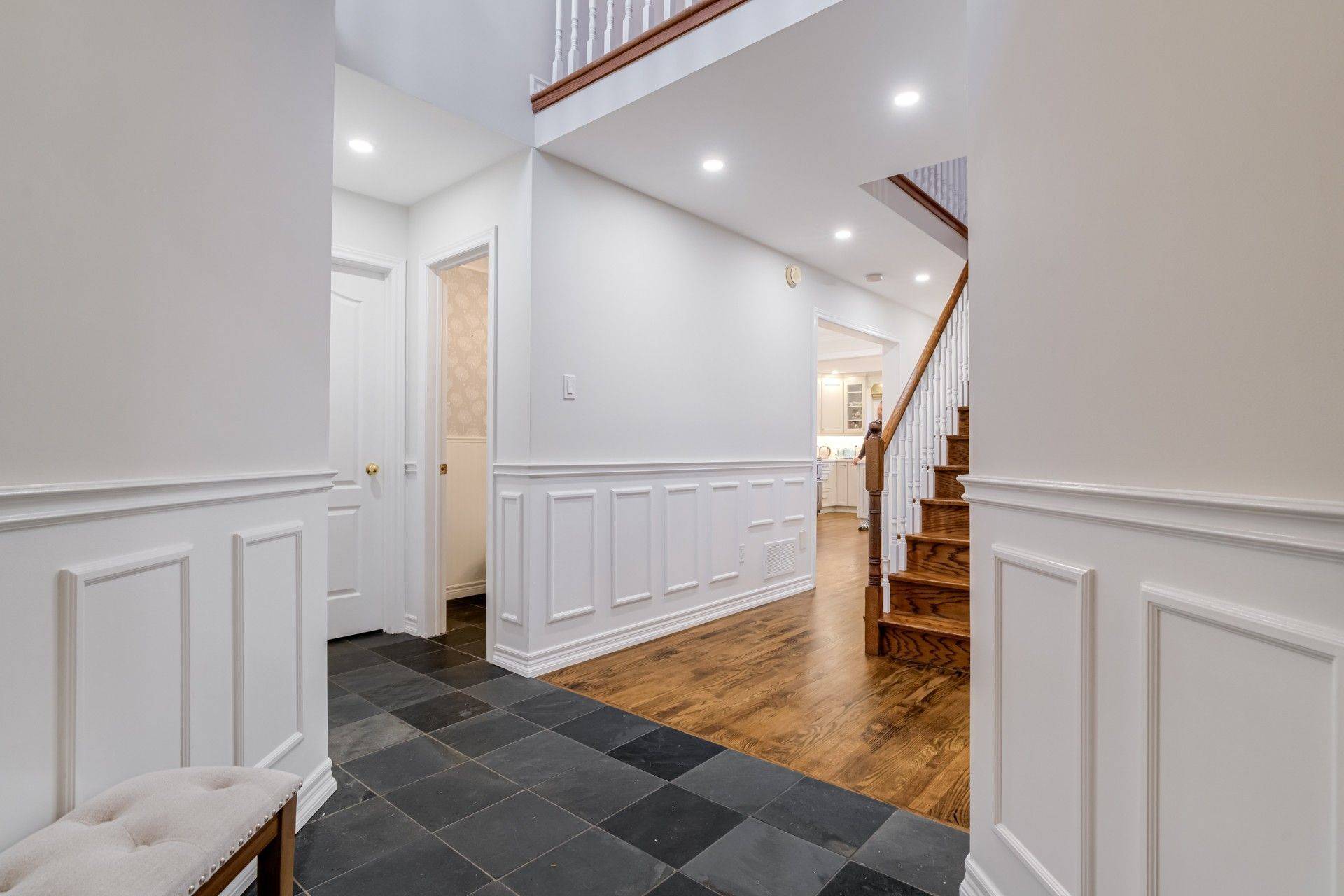 Mississauga, ON L5M 3L4,1475 Ravensmoor CRES