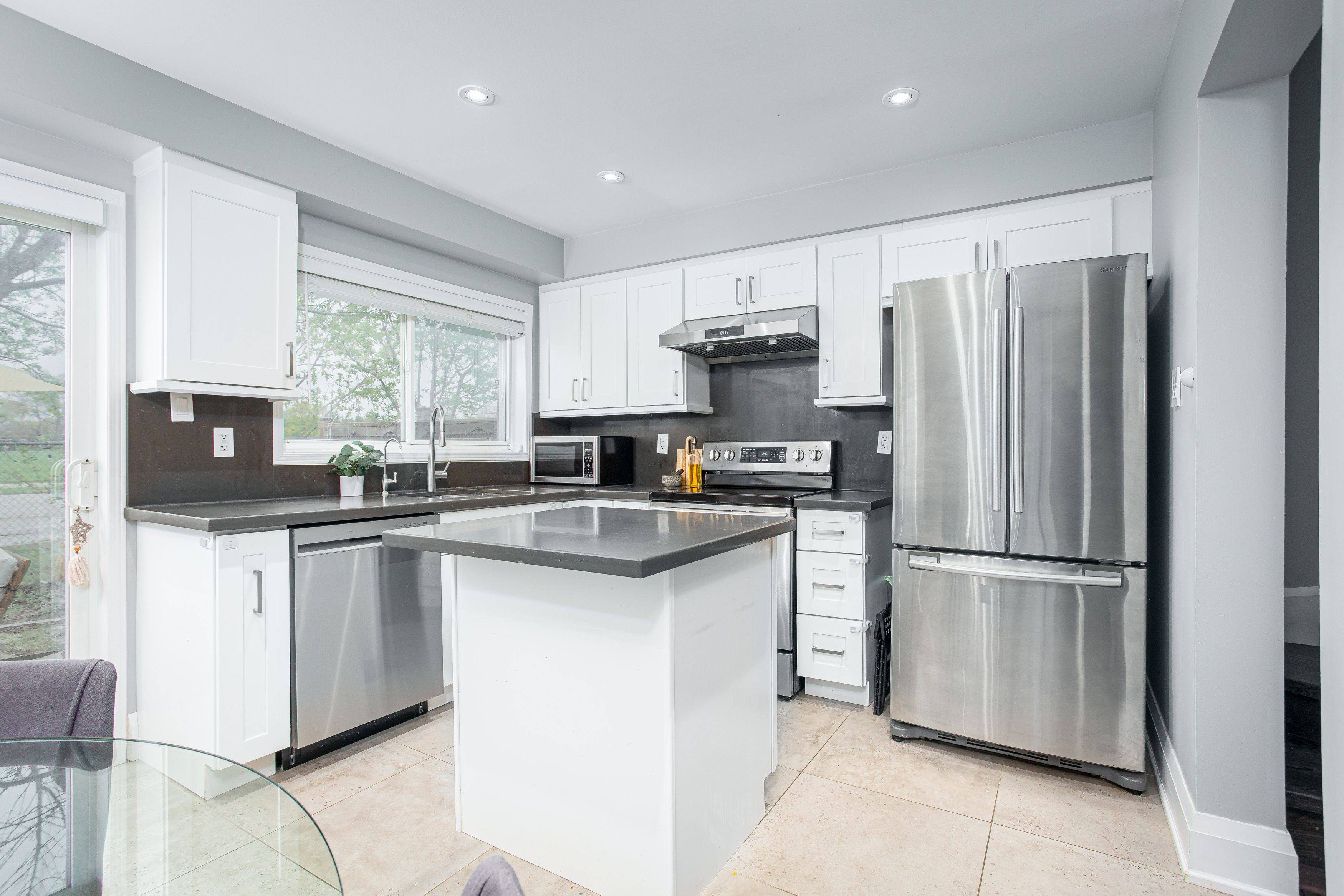 Mississauga, ON L5M 7Z6,86 Joymar DR #TH71