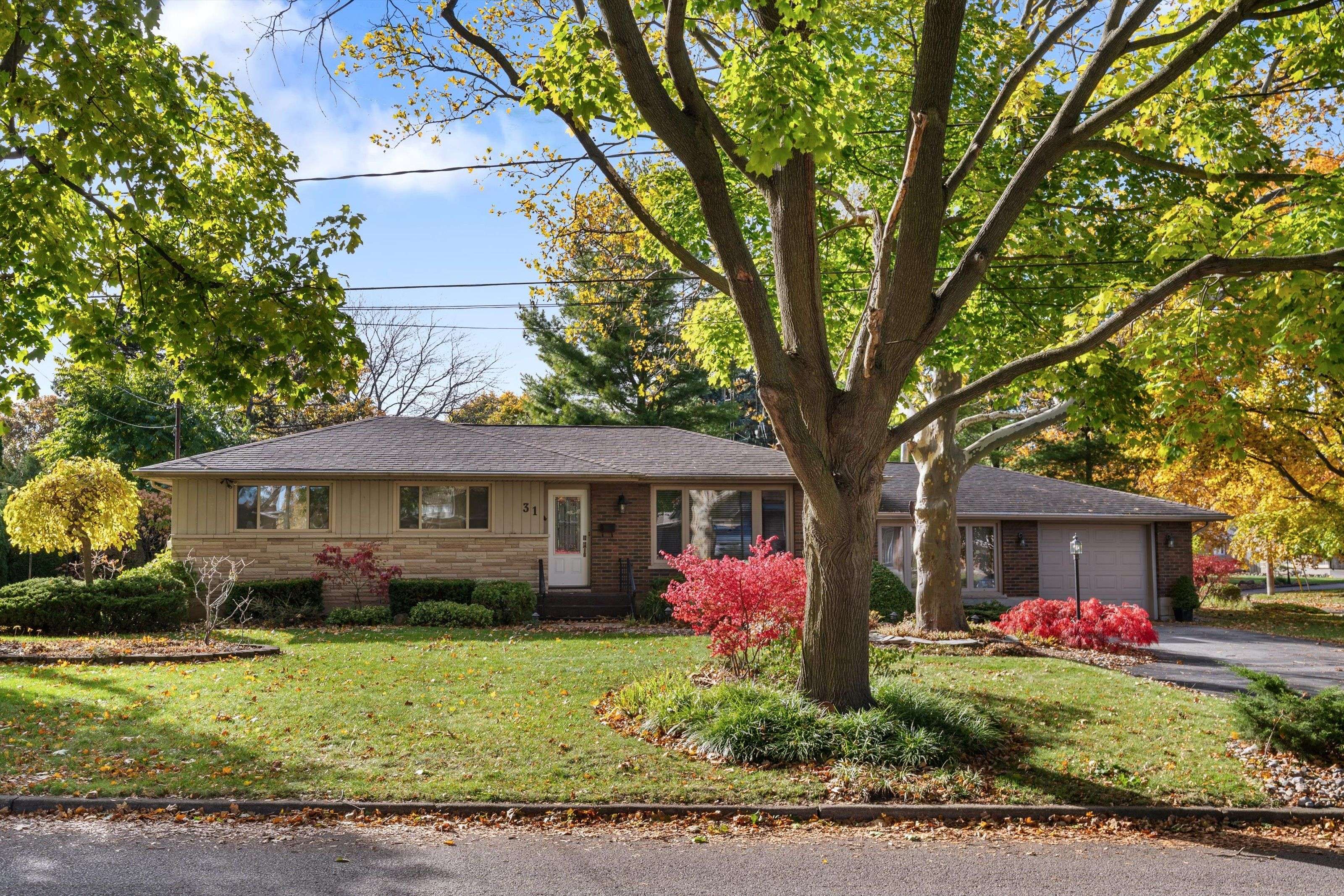 St. Catharines, ON L2M 2T7,31 St Lawrence DR