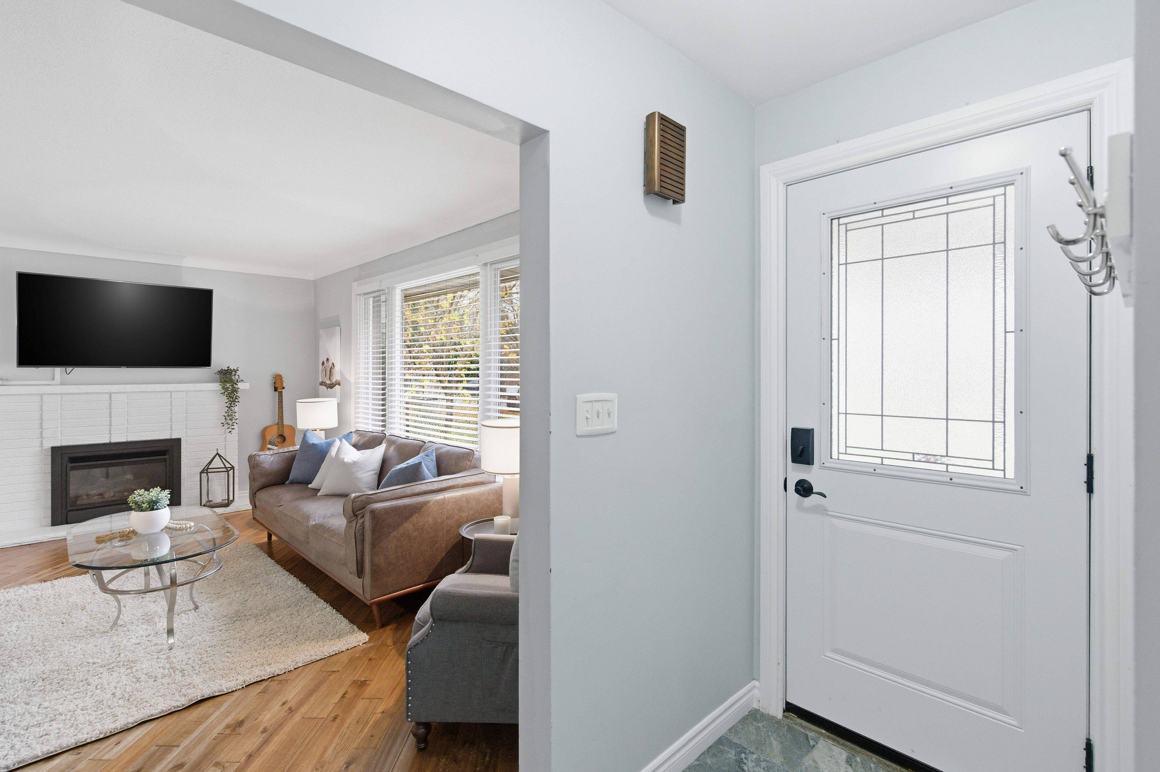 Hamilton, ON L0R 2H0,30 Kelly ST