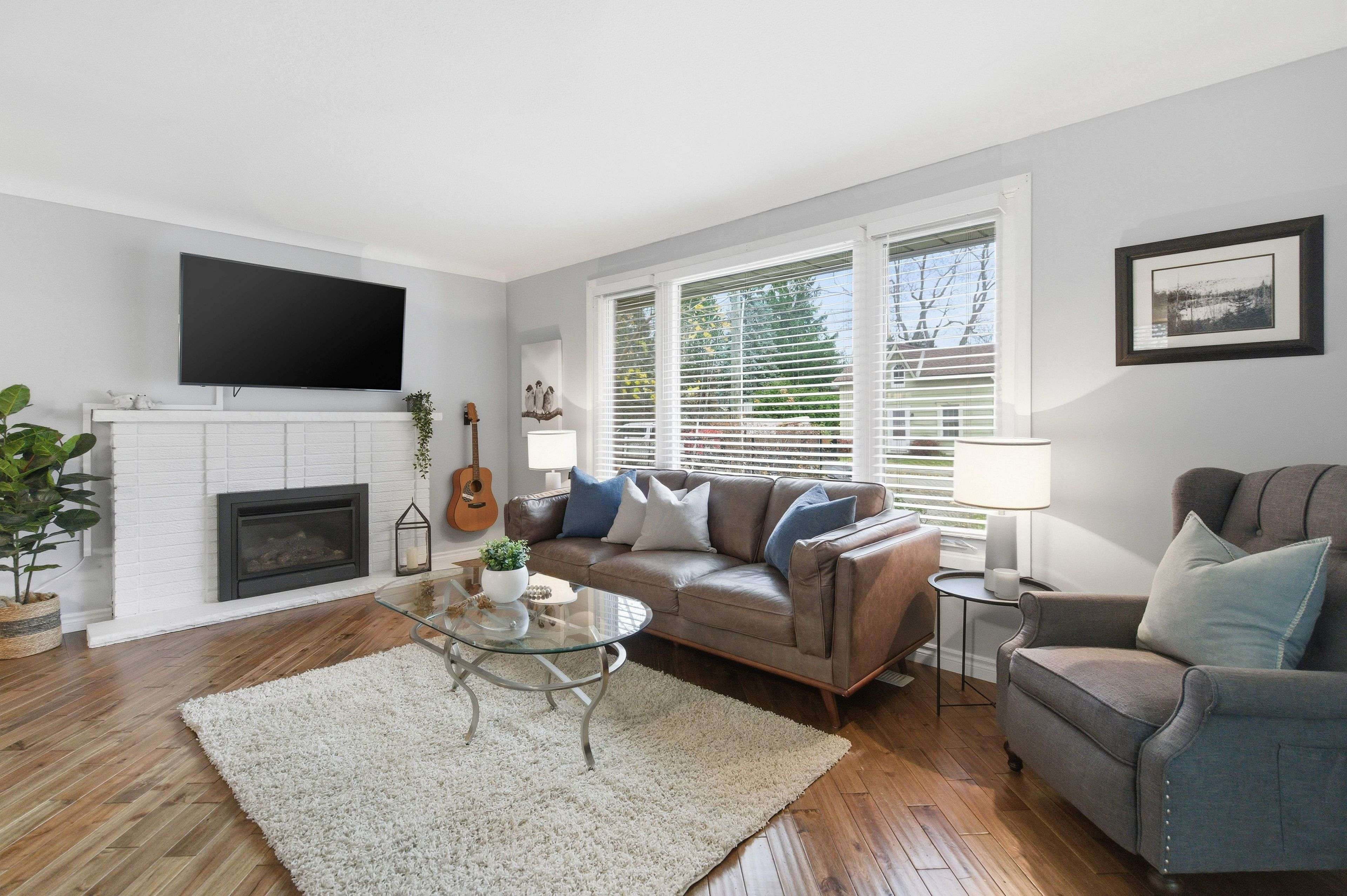 Hamilton, ON L0R 2H0,30 Kelly ST