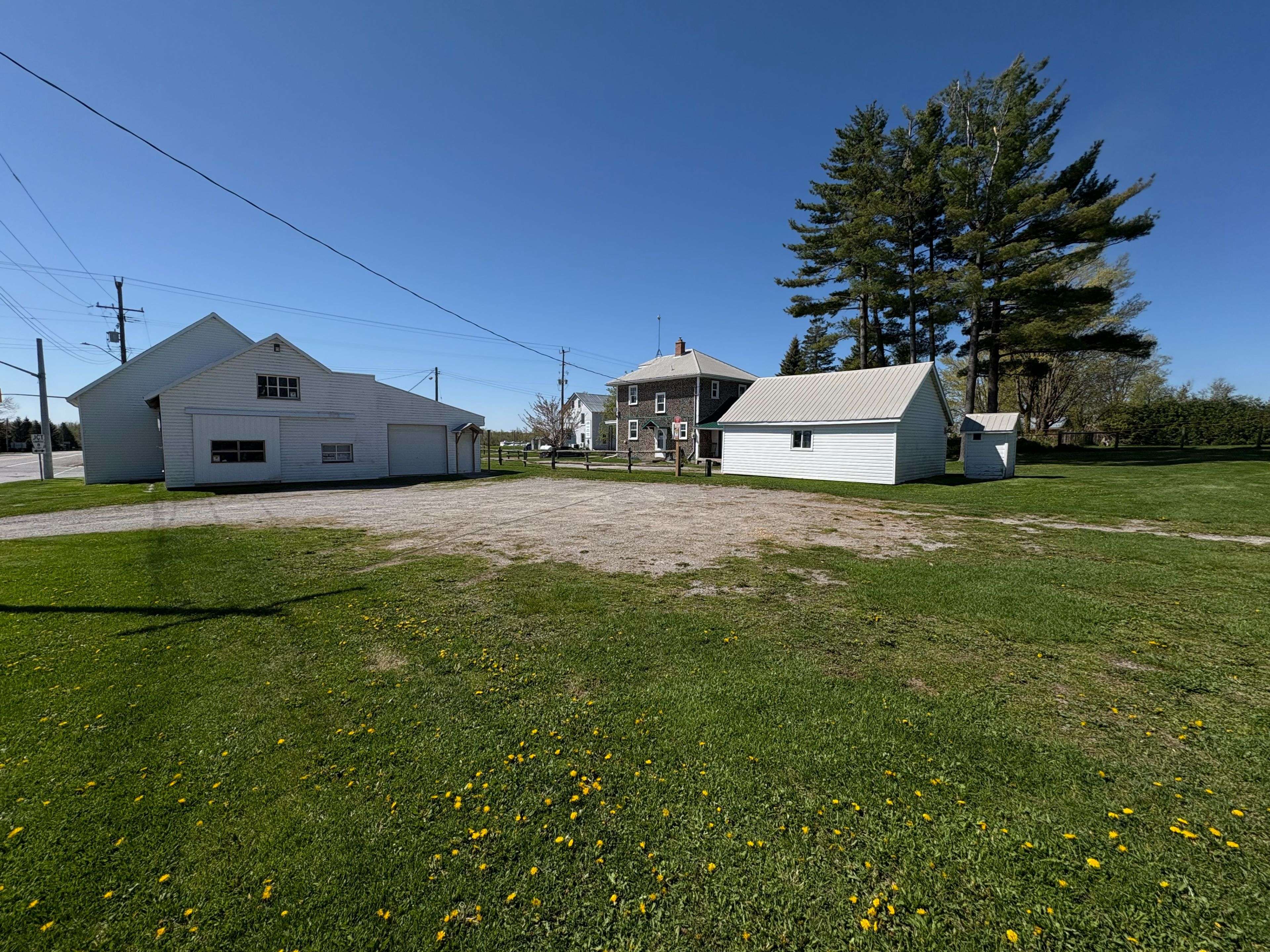 Kawartha Lakes, ON K0M 2T0,269 Glenarm RD