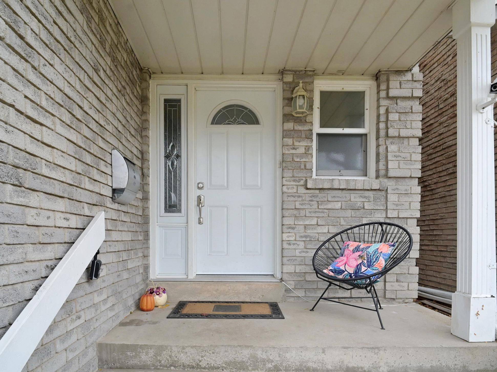 Burlington, ON L7M 1Z5,3453 Hannibal RD