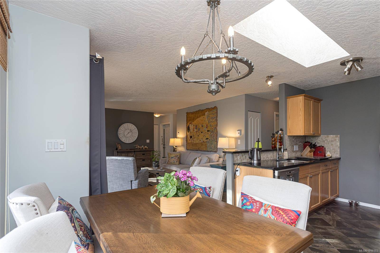 Qualicum Beach, BC V9K 2S3,1752 Country Rd