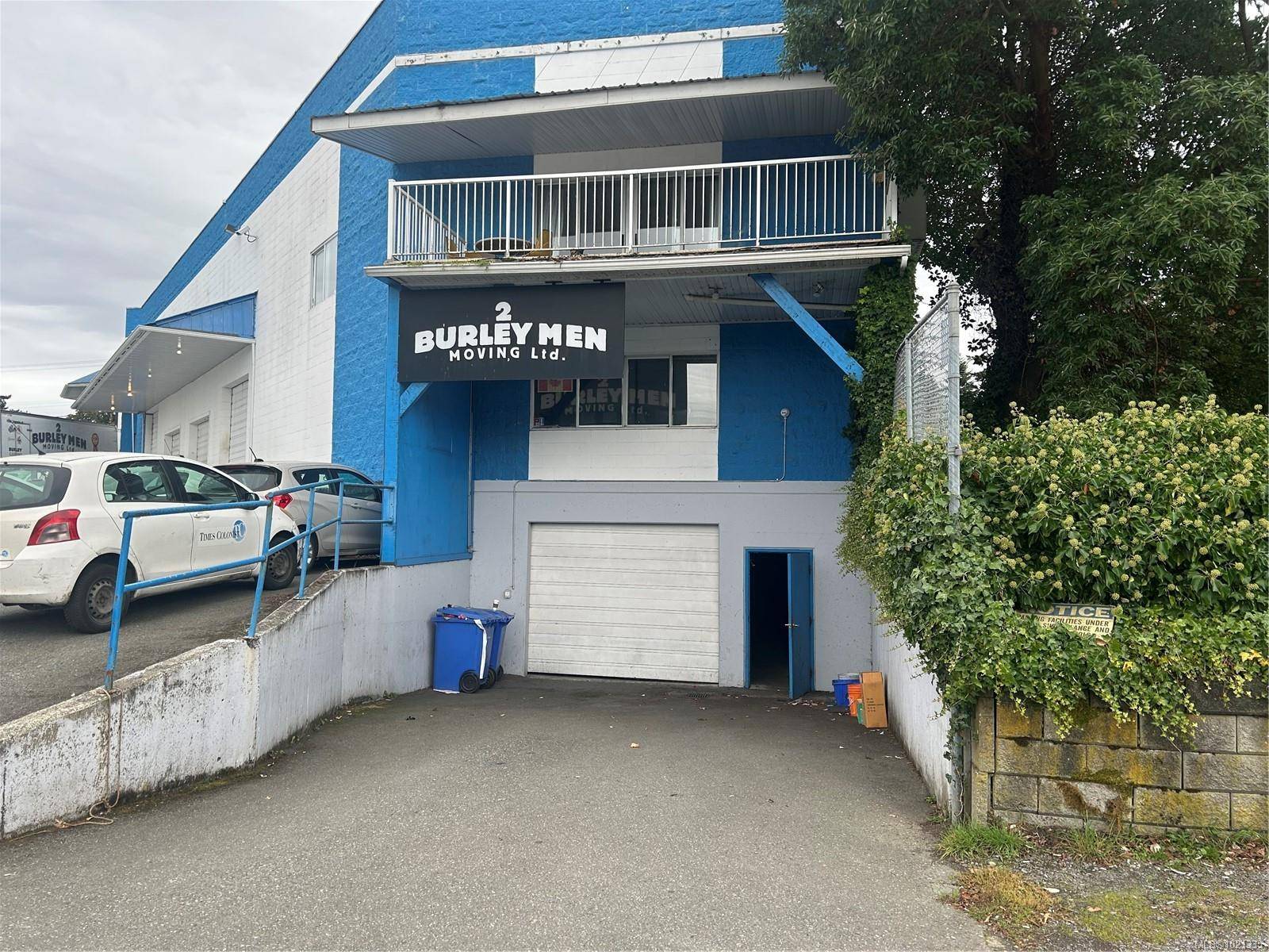 Esquimalt, BC V9A 6A9,785 Lampson St