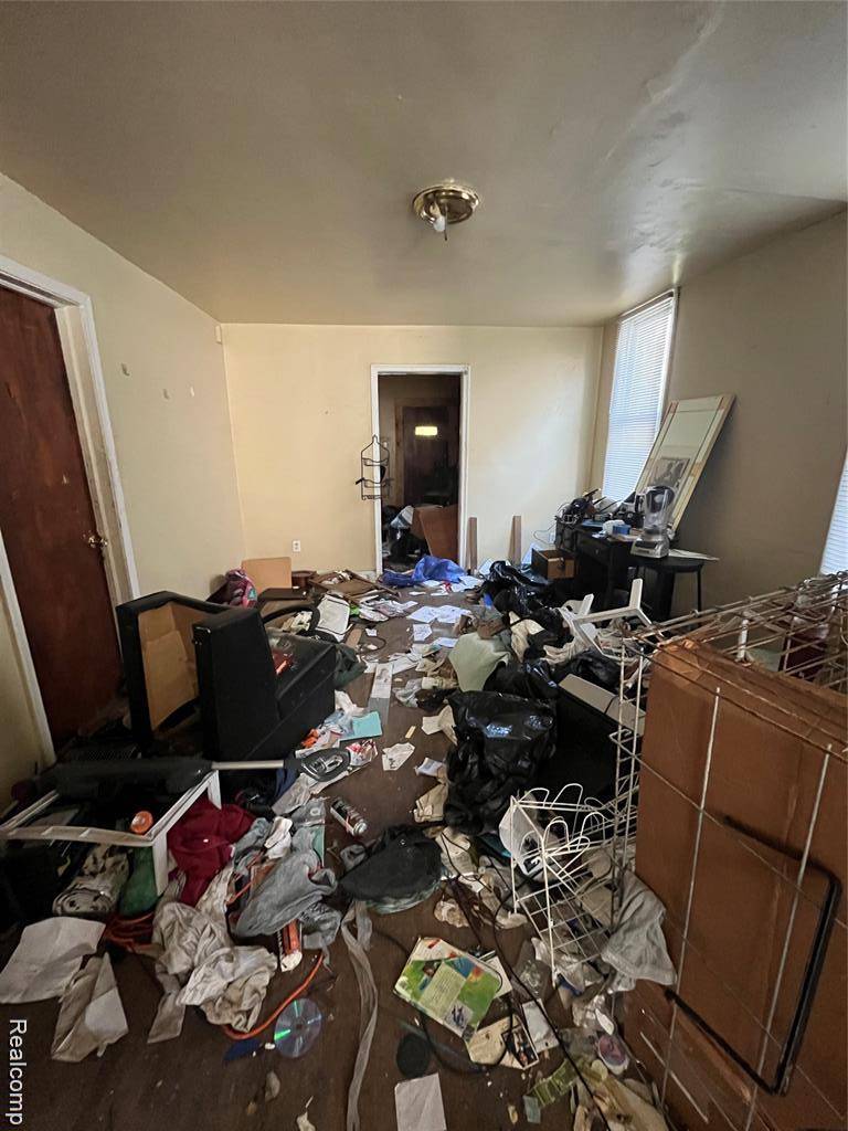 Detroit, MI 48213,6130 Maxwell ST