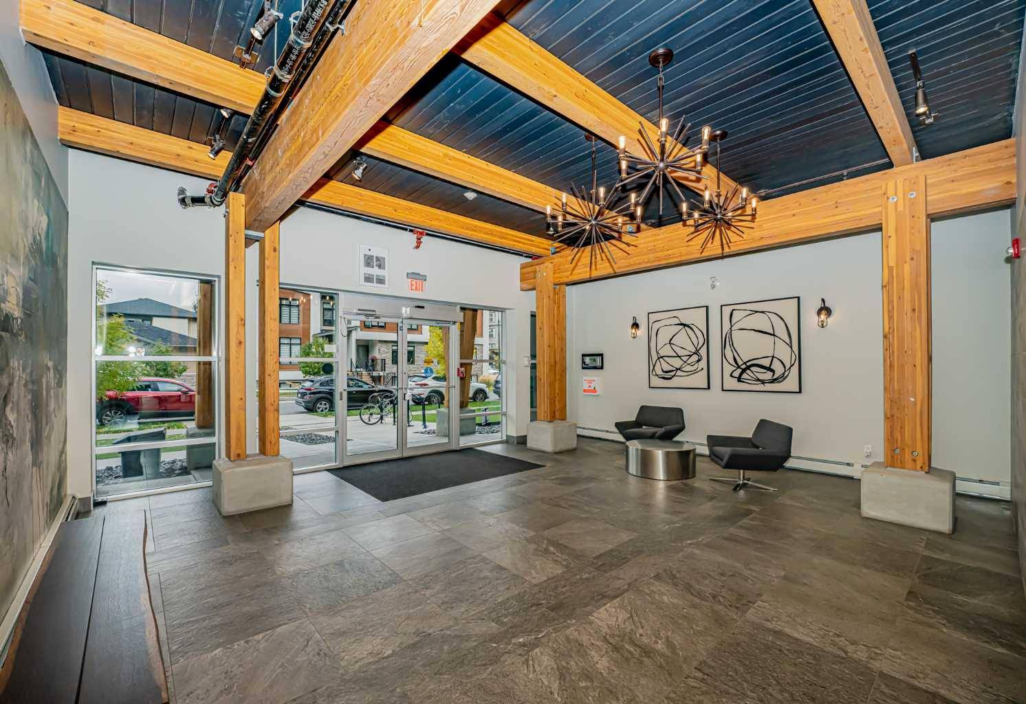 Calgary, AB T3E 8A9,95 Burma Star RD SW #3218