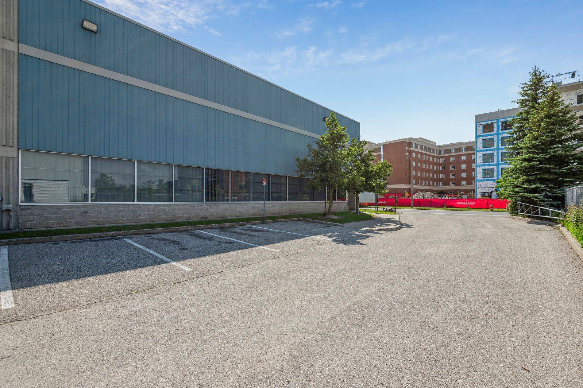 Toronto E07, ON M1S 5R4,51 Scottfield DR