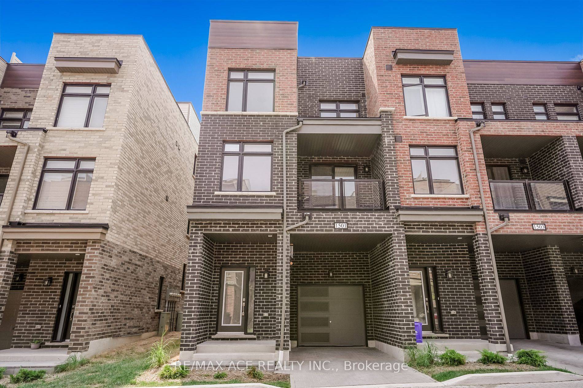 Pickering, ON L1V 0H2,1865 Pickering Pkwy #1501