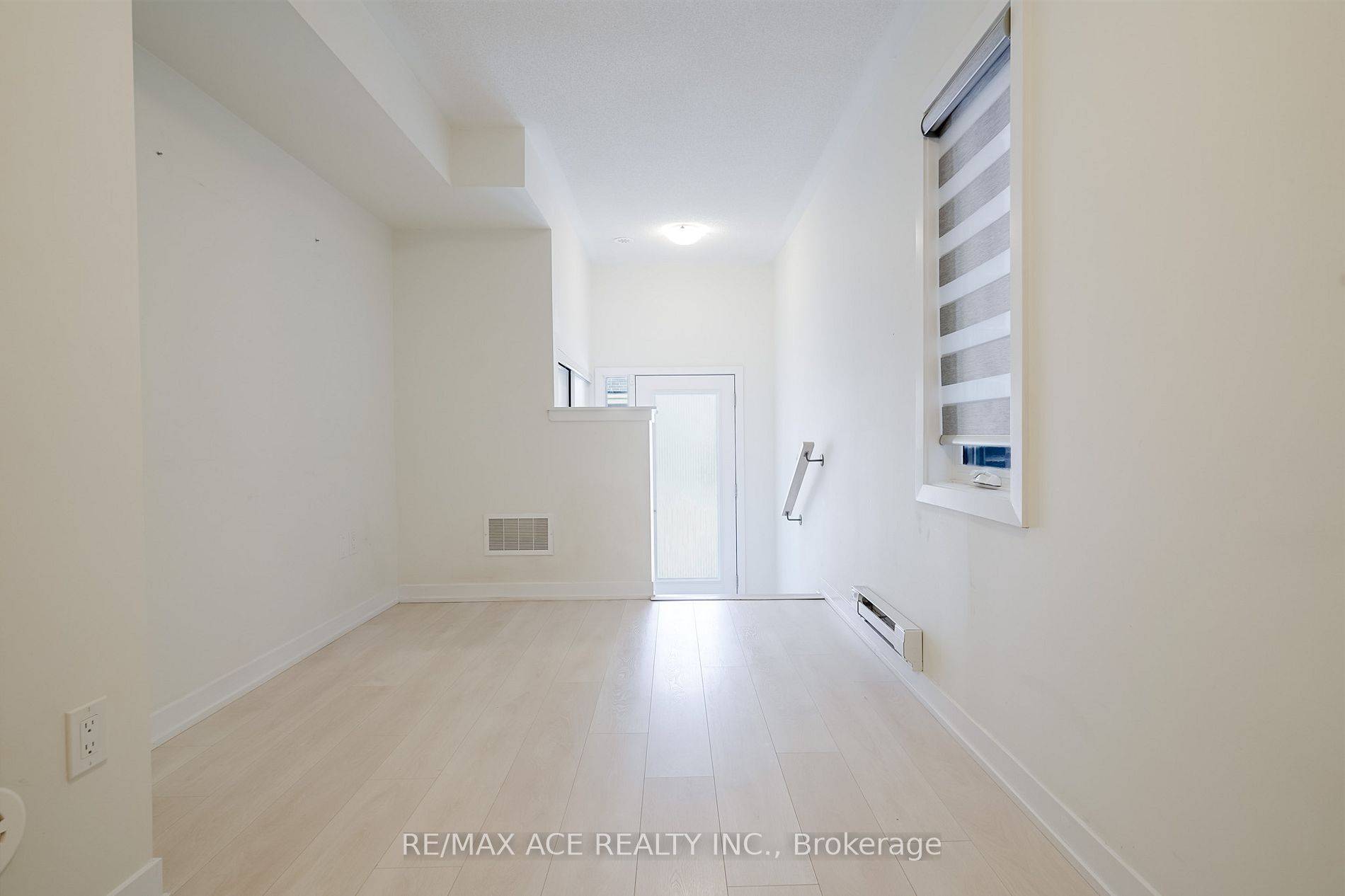 Pickering, ON L1V 0H2,1865 Pickering Pkwy #1501