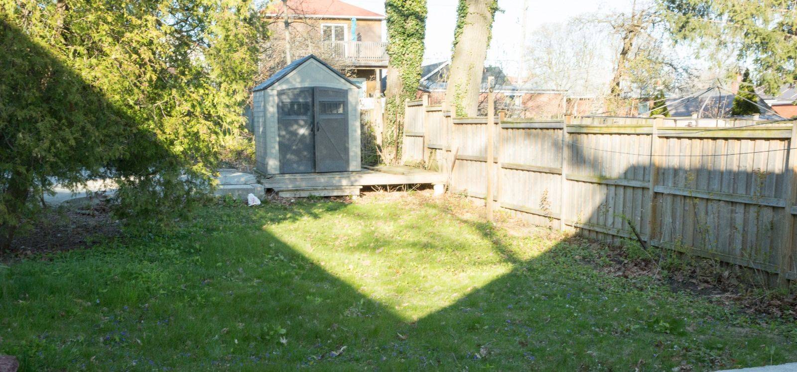 Toronto E06, ON M1L 3Y7,67 Mcdonald AVE