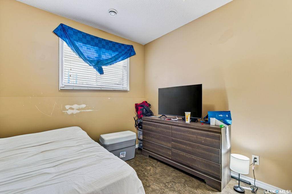 Prince Albert, SK S6V 5Y2,1812/1816 16th STREET W