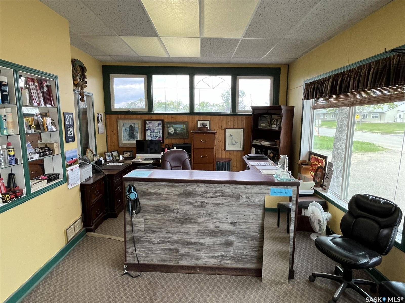 Rosetown, SK S0L 2V0,215 4 HIGHWAY N