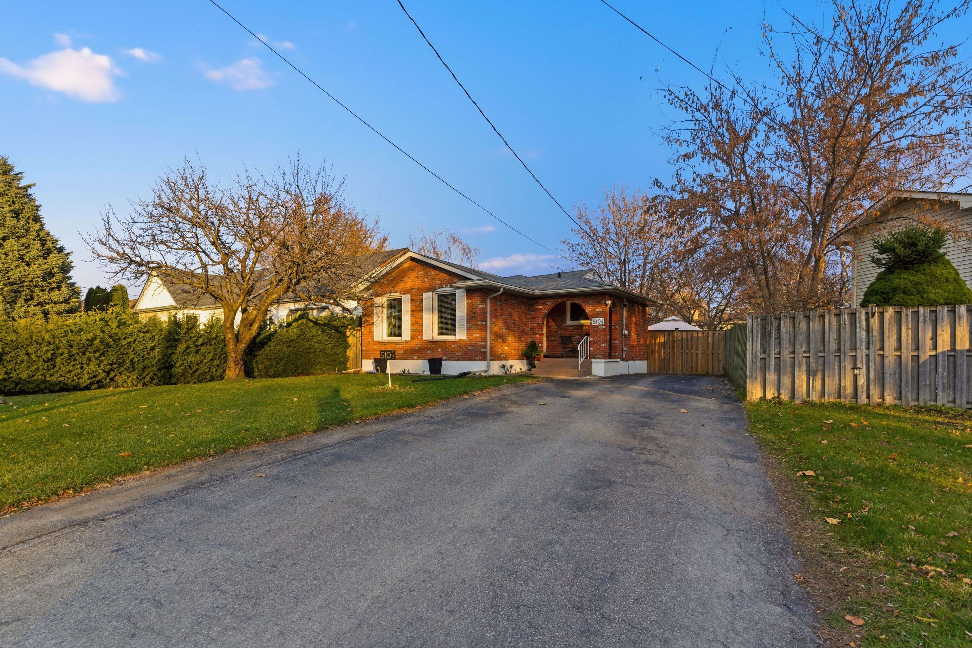 St. Catharines, ON L2M 3P5,510 1/2 Niagara ST