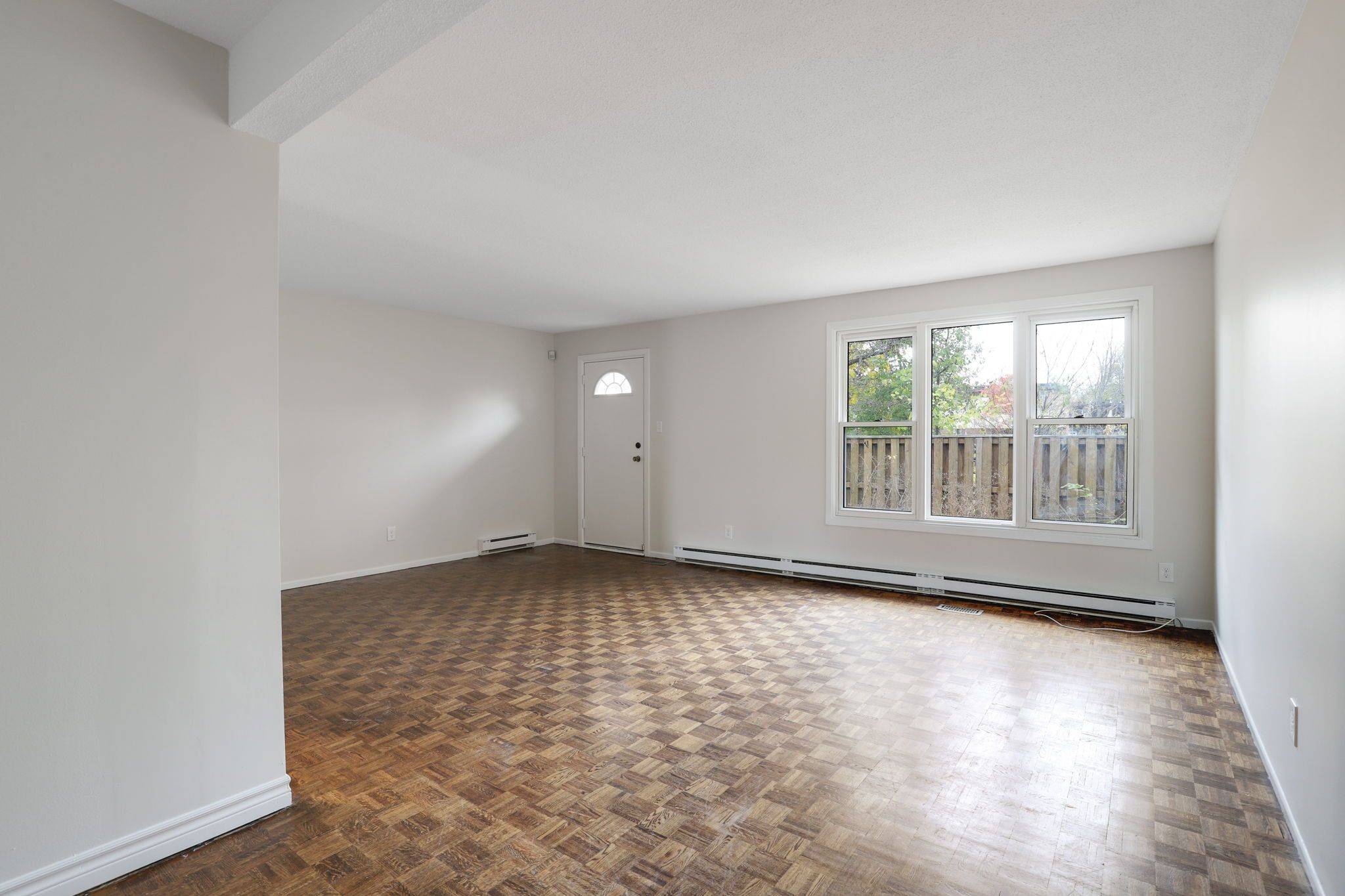 Mooneys Bay - Carleton Heights And Area, ON K2C 0G8,920 Dynes RD #44