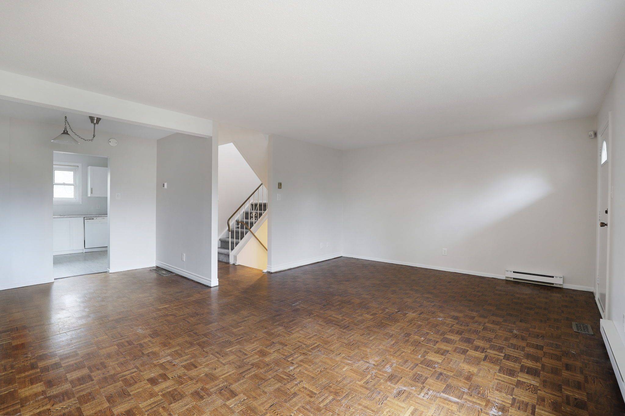 Mooneys Bay - Carleton Heights And Area, ON K2C 0G8,920 Dynes RD #44