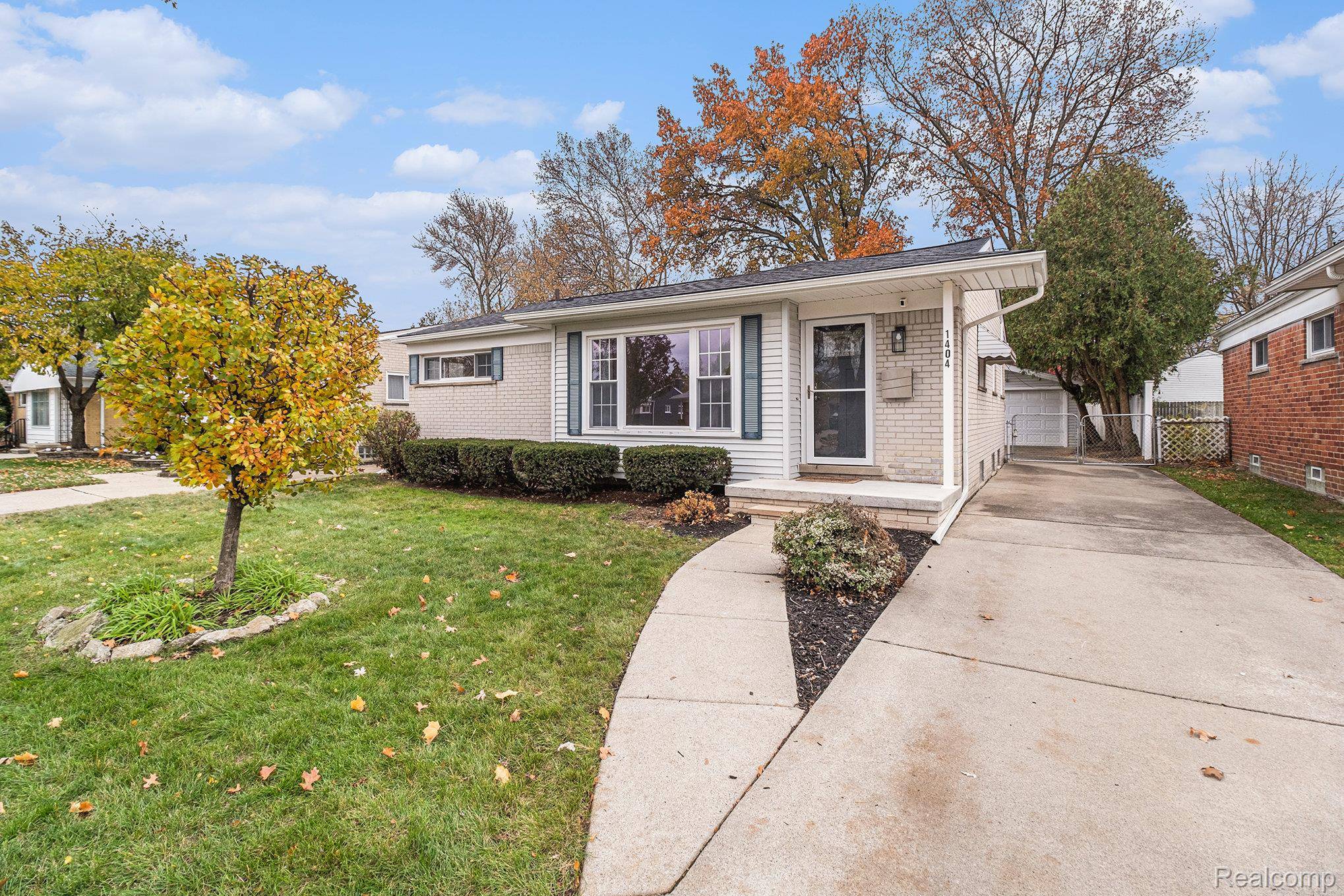 Royal Oak, MI 48073,1404 Woodlawn AVE