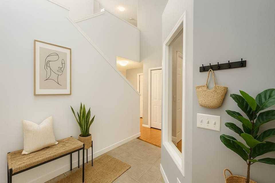 Airdrie, AB T4B 0J8,262 Luxstone RD SW