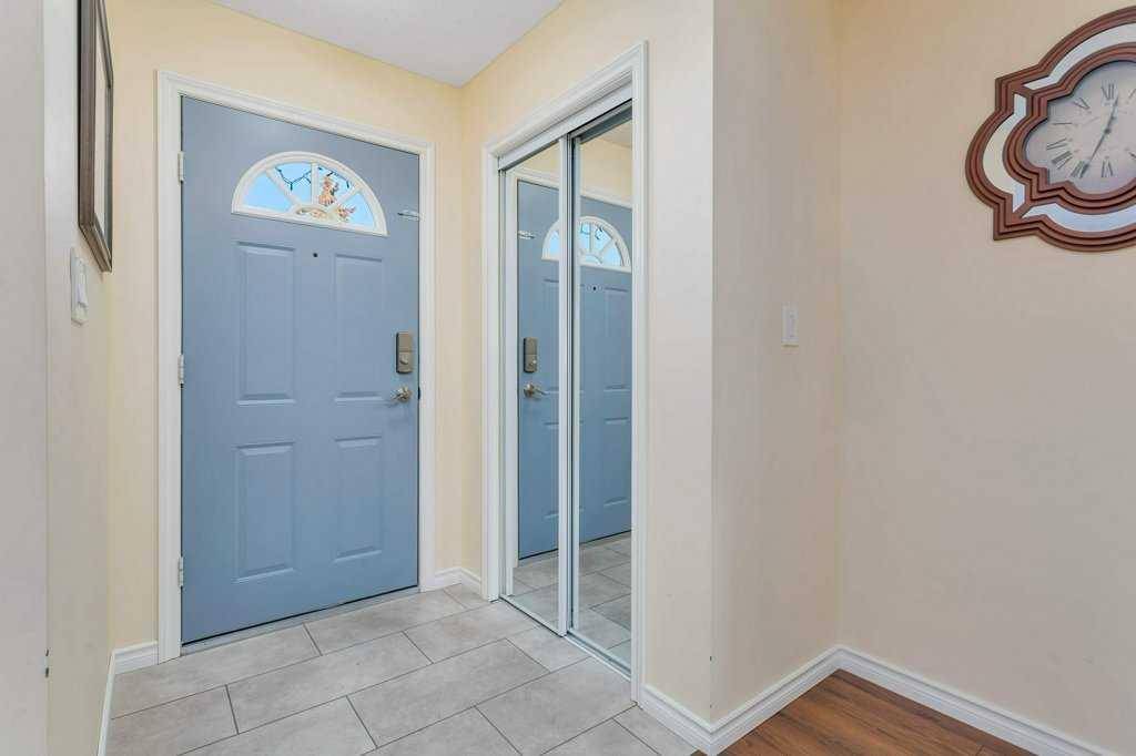 Red Deer, AB T4R 2E1,27 Ellenwood DR