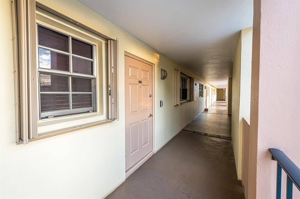 Coral Springs, FL 33065,3575 Broken Woods Dr #303