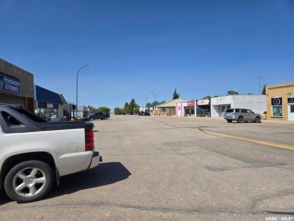 Strasbourg, SK S0G 4V0,123 Mountain STREET