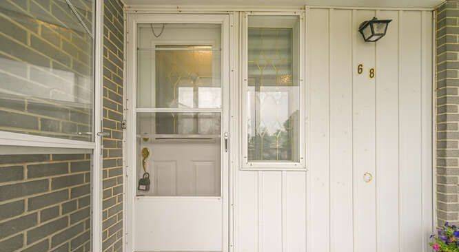 Brampton, ON L6T 1H4,68 Avondale BLVD