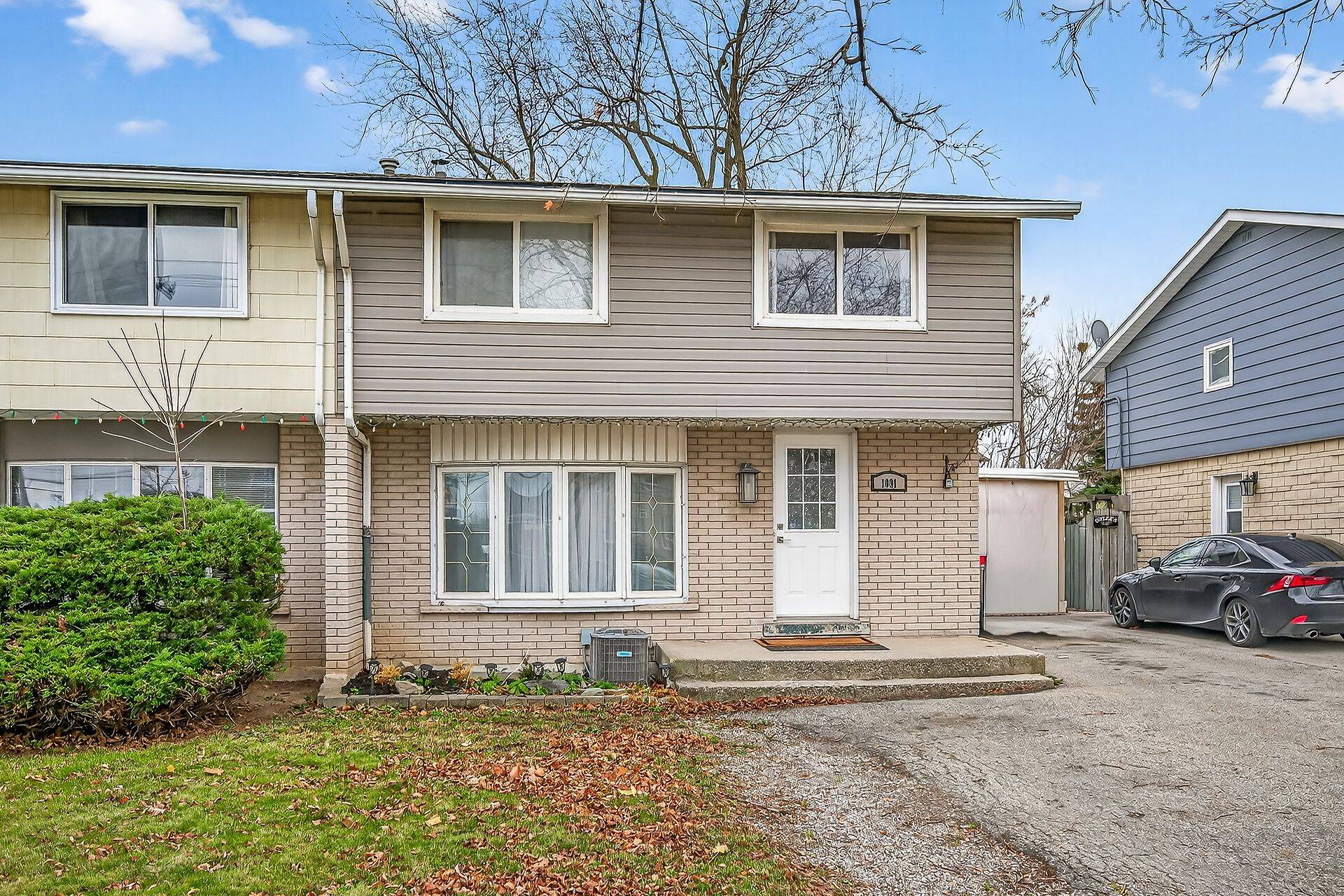 Hamilton, ON L9A 3S5,1091 Upper Wellington ST