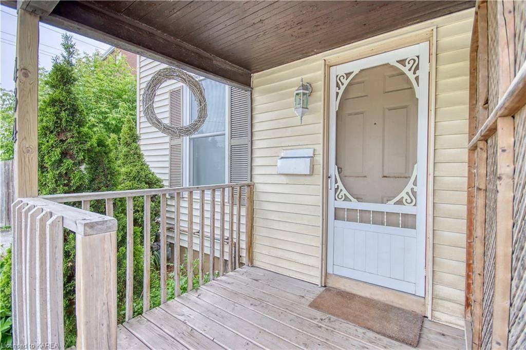 Kingston, ON K7K 4A9,434 Division ST