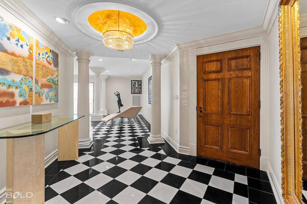 Shreveport, LA 71101,229 Milam Street #45