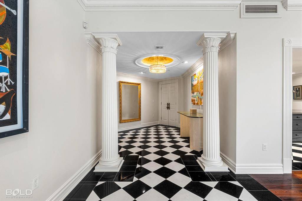 Shreveport, LA 71101,229 Milam Street #45