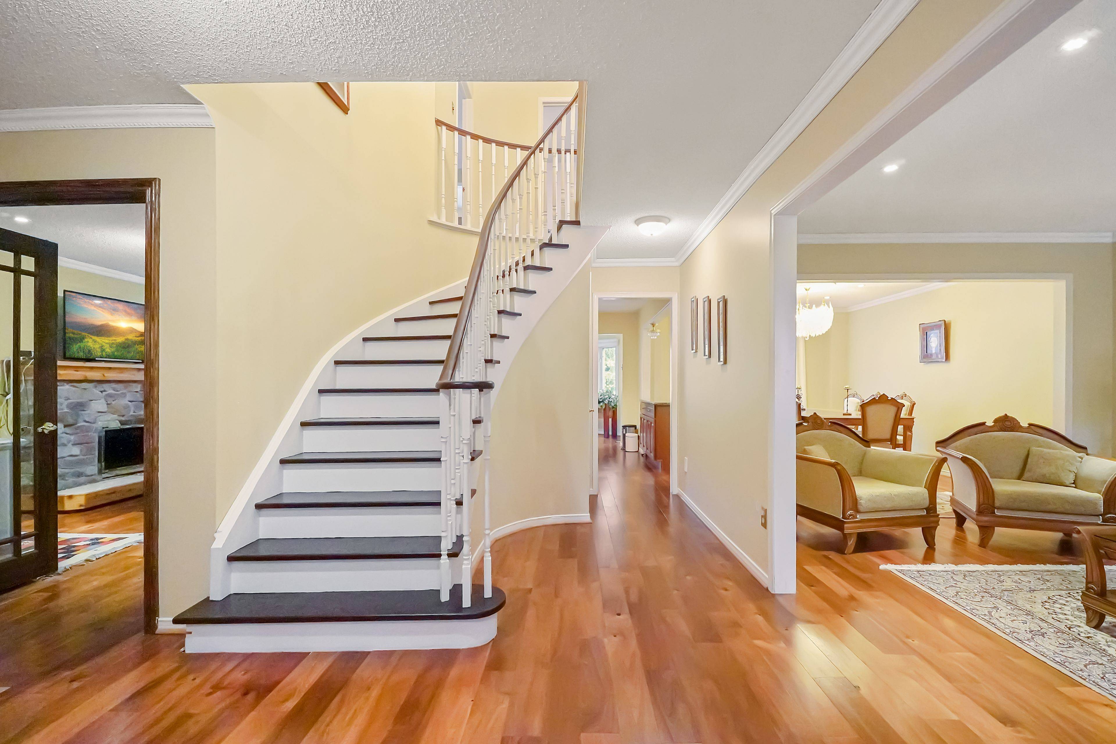 Richmond Hill, ON L4C 8Y3,97 Brillinger ST