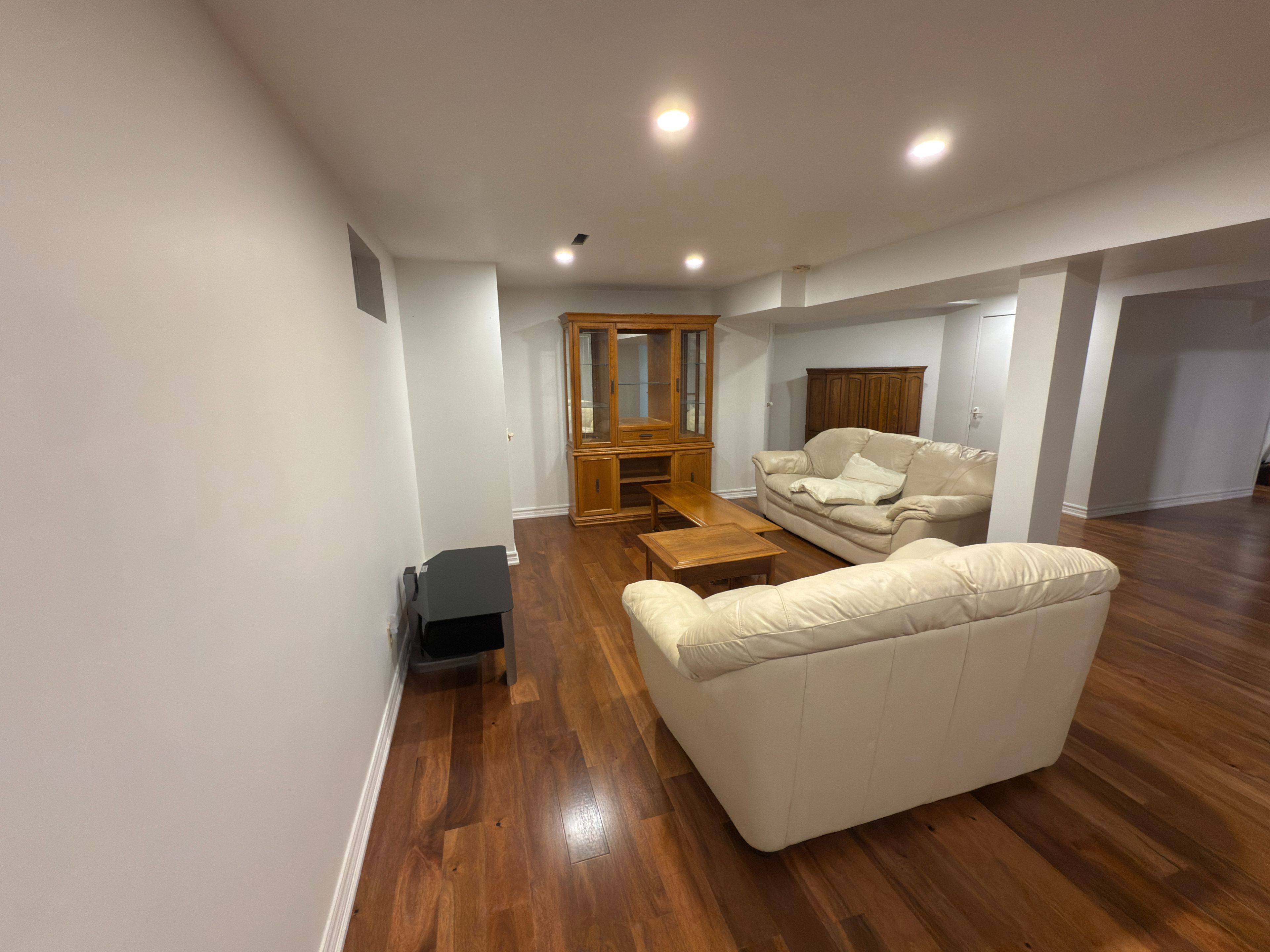 Richmond Hill, ON L4C 8Y3,97 Brillinger ST