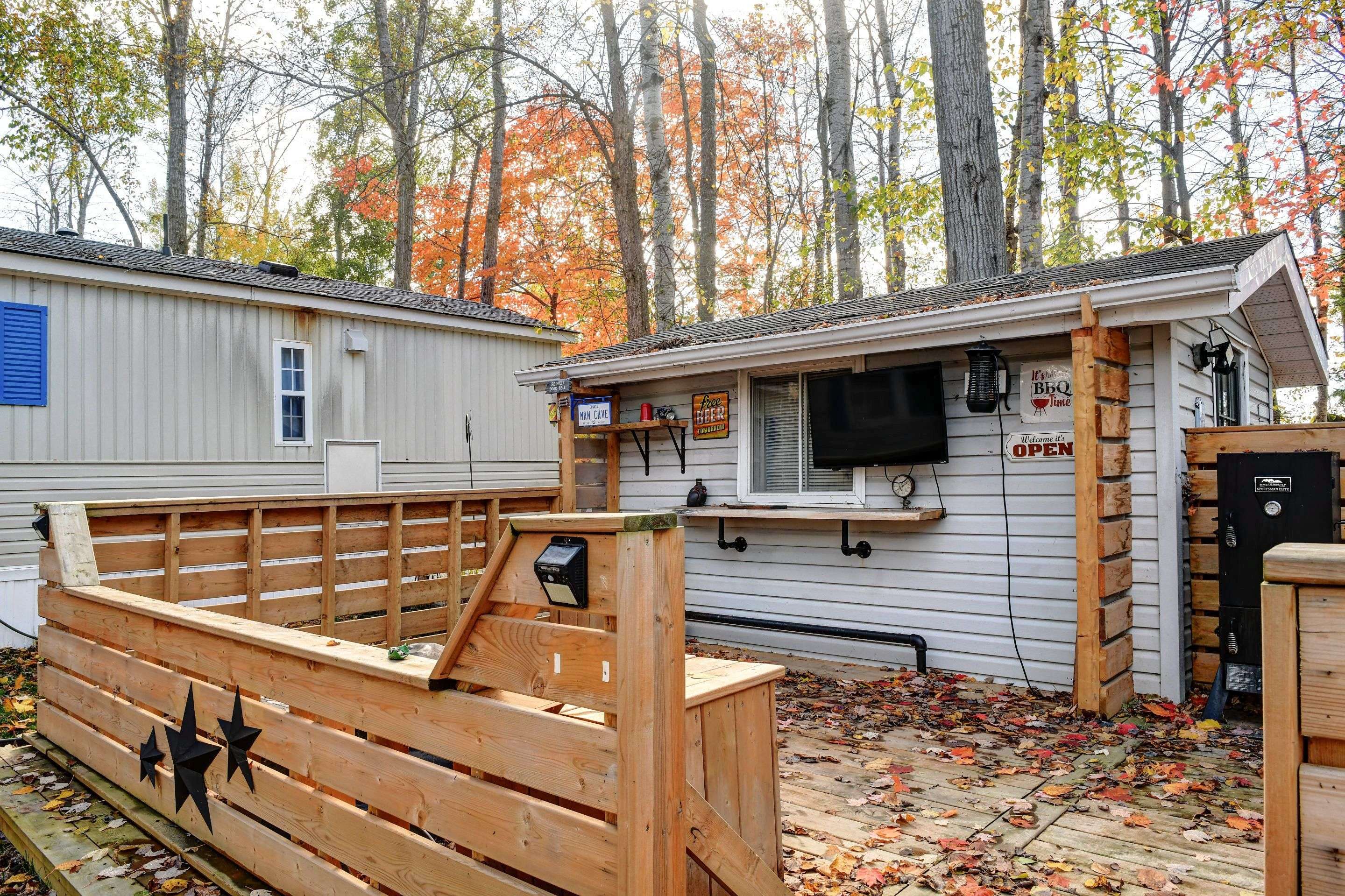 Springwater, ON L0L 1P0,8 Prince Edward DR