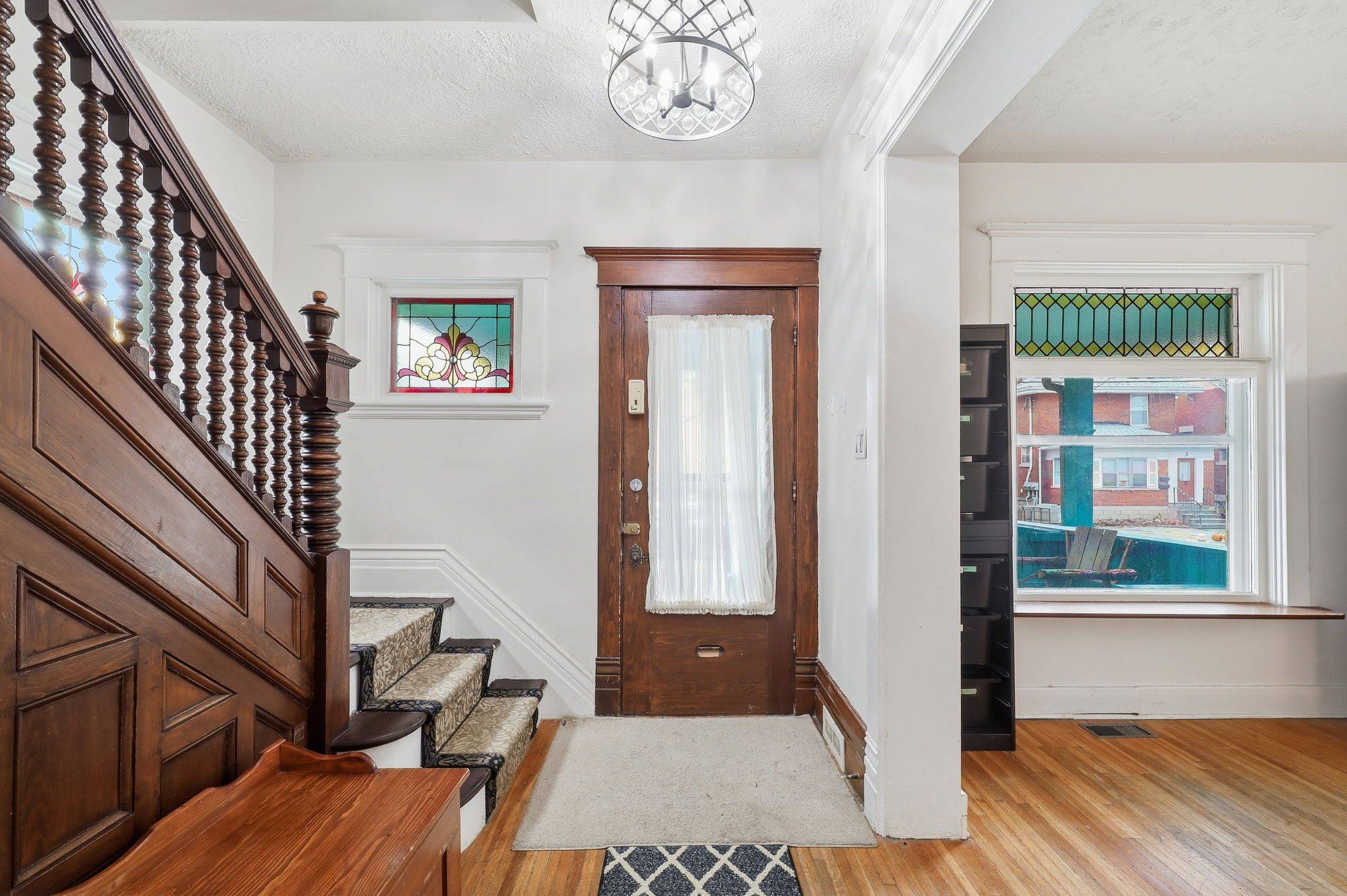 London South, ON N6C 4A5,8 Bellevue AVE